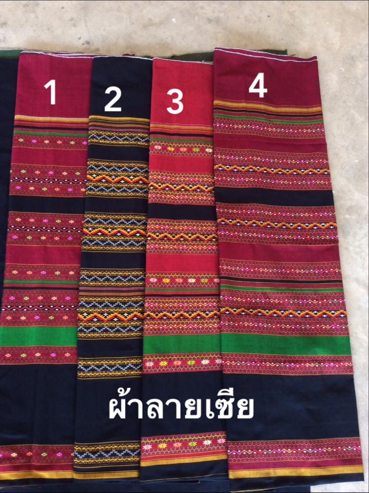 จังหวัดราชบุรี >>> วันที่ 30 มีนาคม 2559 เวลา 09.30 น.นายสุรพล แสวงศักดิ์ ผู้ว่าราชการจังหวัดราชบุรี มอบโล่รางวัล และประกาศเกียรติคุณ ในการประกวดบูธ OTOP ในงาน ท่องเที่ยวราชบุรี ของดีเมืองโอ่ง ปี 2559 โดยอำเภอที่ชนะเลิศ ได้แก่ อำเมืองราชบุรี รองชนะเลิศอัน