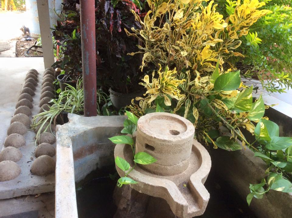 ราชบุรีขับเคลื่อนประชารัฐ วันที่ 7 เมษายน 2559 เวลา 13.30 น. นายสุรพล แสวงศักดิ์ ผู้ว่าราชการจังหวัดราชบุรี เป็นประธานเปิดการประชุมเชิงปฏิบัติการเพื่อขับเคลื่อนการดำเนินงานตามโครงการเพิ่มความเข้มแข็งของเศรษฐกิจฐานรากตามแนวประขารัฐ จังหวัดราชบุรี แก่ประธาน