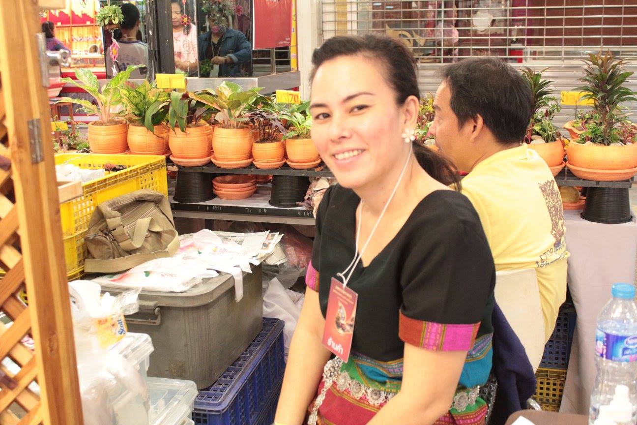 ราชบุรีขับเคลื่อนประชารัฐ วันที่ 7 เมษายน 2559 เวลา 13.30 น. นายสุรพล แสวงศักดิ์ ผู้ว่าราชการจังหวัดราชบุรี เป็นประธานเปิดการประชุมเชิงปฏิบัติการเพื่อขับเคลื่อนการดำเนินงานตามโครงการเพิ่มความเข้มแข็งของเศรษฐกิจฐานรากตามแนวประขารัฐ จังหวัดราชบุรี แก่ประธาน