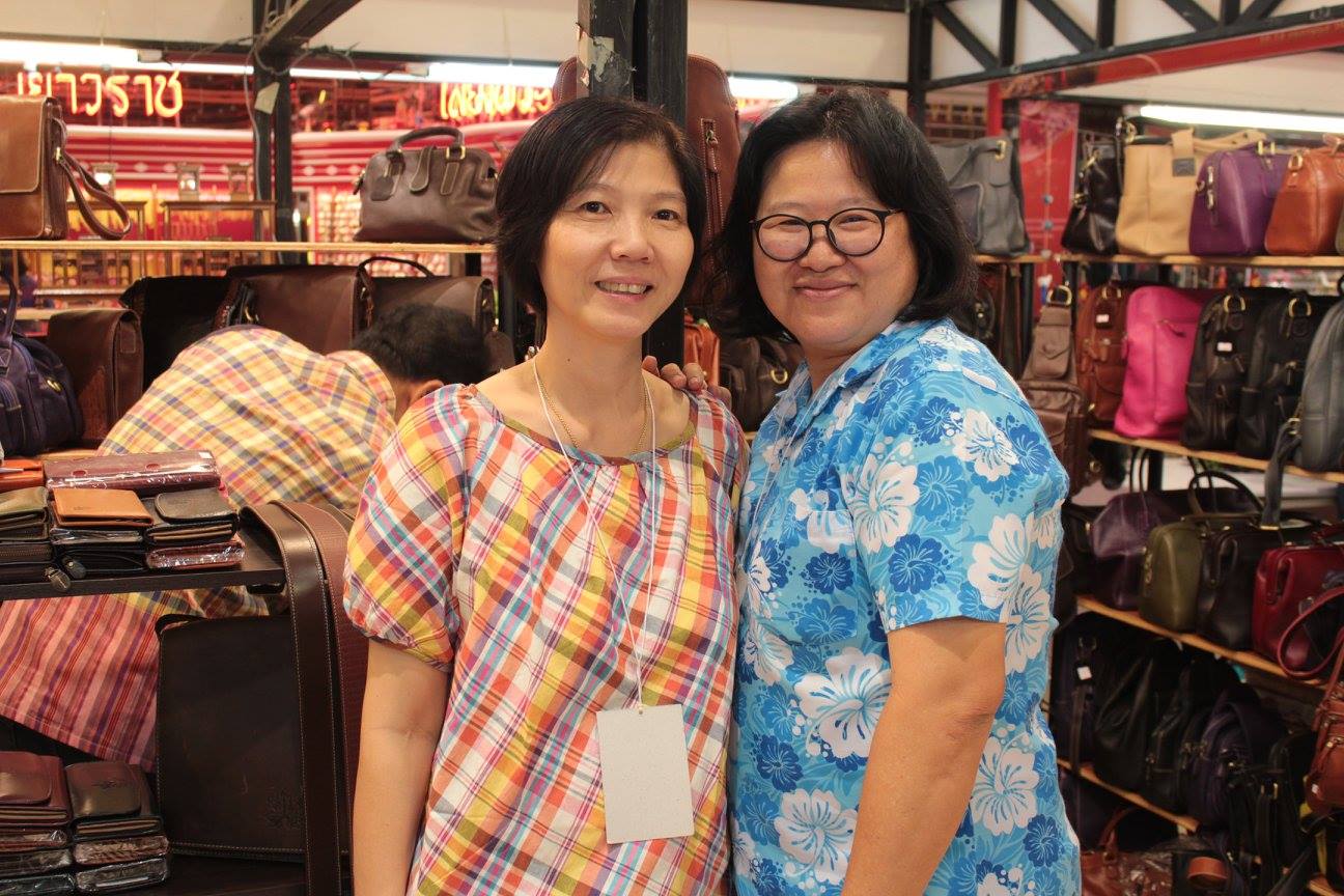 ราชบุรีขับเคลื่อนประชารัฐ วันที่ 7 เมษายน 2559 เวลา 13.30 น. นายสุรพล แสวงศักดิ์ ผู้ว่าราชการจังหวัดราชบุรี เป็นประธานเปิดการประชุมเชิงปฏิบัติการเพื่อขับเคลื่อนการดำเนินงานตามโครงการเพิ่มความเข้มแข็งของเศรษฐกิจฐานรากตามแนวประขารัฐ จังหวัดราชบุรี แก่ประธาน