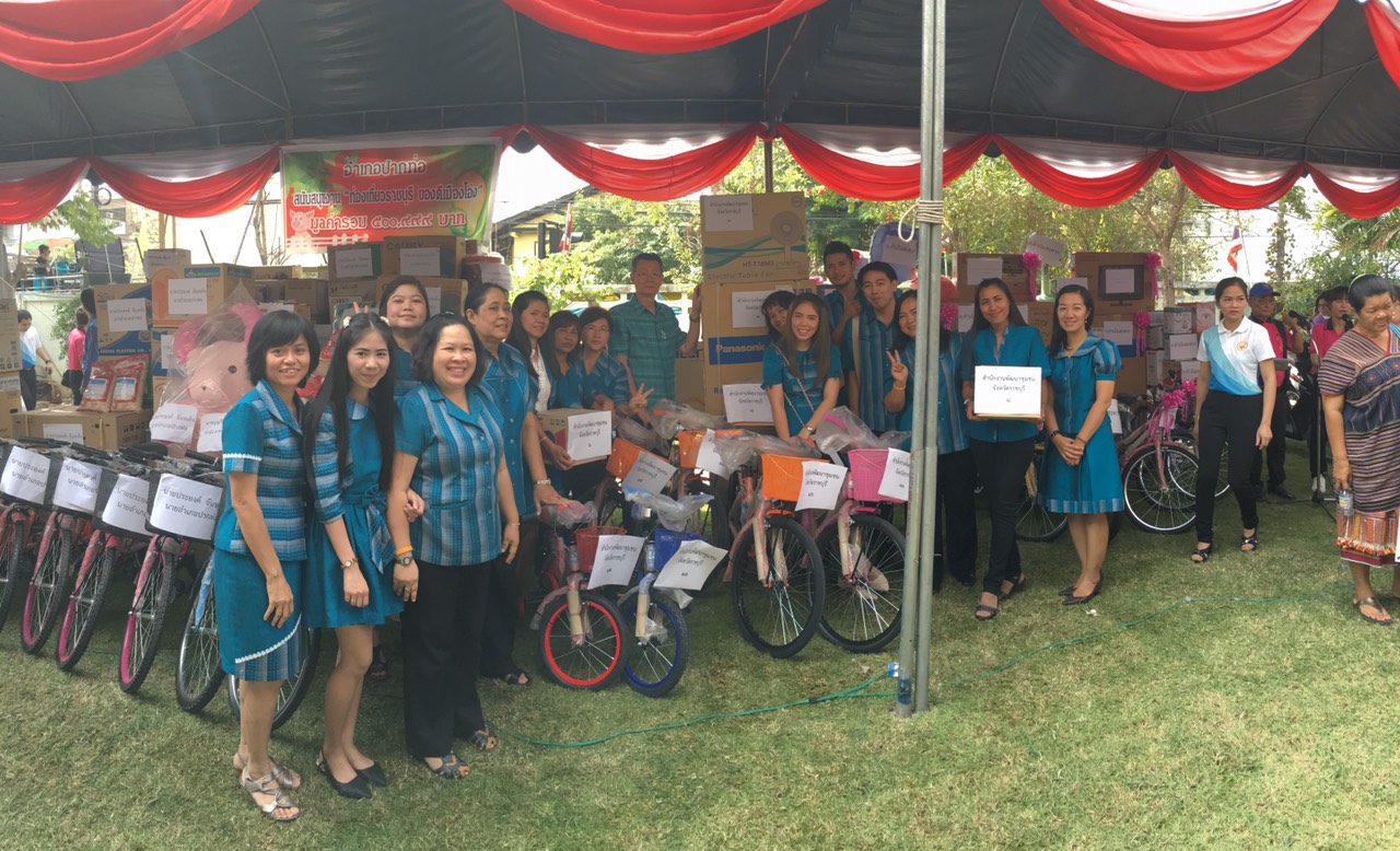 จังหวัดราชบุรี>>>19 เมษายน 2559 เวลา 13.30 น. นางสายพิน โพธินวล หัวหน้ากลุ่มงานส่งเสริมการพัฒนาชุมชน รักษาราชการแทนพัฒนาการจังหวัดราชบุรีมอบหมายให้นายสุทธิรักษ์ หงสะมัต หัวหน้าทำงานยุทธศาสตร์การพัฒนาชุมชน เป็นประธานในการประชุมคณะกรรมการเครือข่ายกองทุนแม่ข