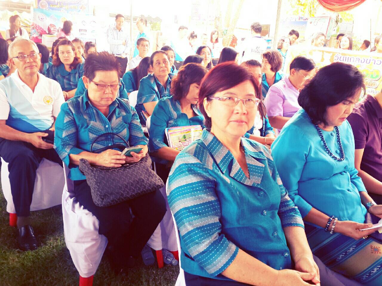 จังหวัดราชบุรี>>>19 เมษายน 2559 เวลา 13.30 น. นางสายพิน โพธินวล หัวหน้ากลุ่มงานส่งเสริมการพัฒนาชุมชน รักษาราชการแทนพัฒนาการจังหวัดราชบุรีมอบหมายให้นายสุทธิรักษ์ หงสะมัต หัวหน้าทำงานยุทธศาสตร์การพัฒนาชุมชน เป็นประธานในการประชุมคณะกรรมการเครือข่ายกองทุนแม่ข