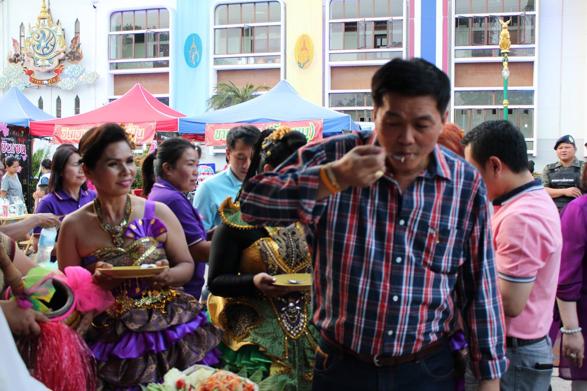 จังหวัดราชบุรี >> วันที่ 21 เม.ย. 59 เวลา 14.00 น. นางสาวนิภา ทองก้อน หัวหน้ากลุ่มงานสารสนเทศการพัฒนาชุมชน พร้อมด้วยเจ้าหน้าที่กลุ่มงานสารสนเทศฯ ลงพื้นที่อำเภอโพธาราม เพื่อสนับสนุนและพัฒนาศักยภาพการดำเนินงานโครงการ IQL ให้แก่พัฒนาการอำเภอและพัฒนากร ณ สพอ