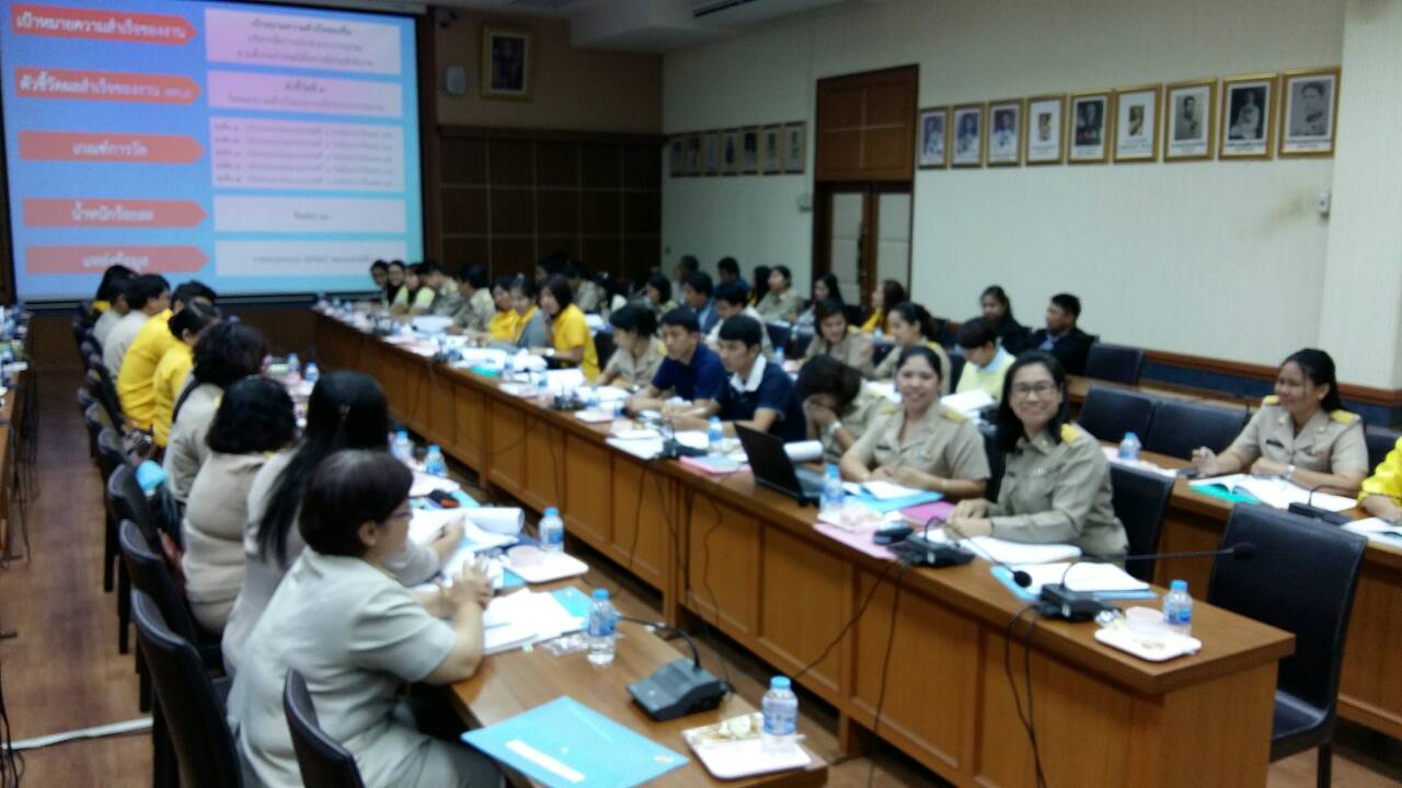 จังหวัดราชบุรี >> วันที่ 21 เม.ย. 59 เวลา 09.00 น. นางสาวนิภา ทองก้อน หัวหน้ากลุ่มงานสารสนเทศการพัฒนาชุมชน พร้อมด้วยเจ้าหน้าที่กลุ่มงานสารสนเทศฯ ลงพื้นที่อำเภอเมืองราชบุรี เพื่อสนับสนุนและพัฒนาศักยภาพการดำเนินงานโครงการ IQL ให้แก่พัฒนาการอำเภอและพัฒนากร