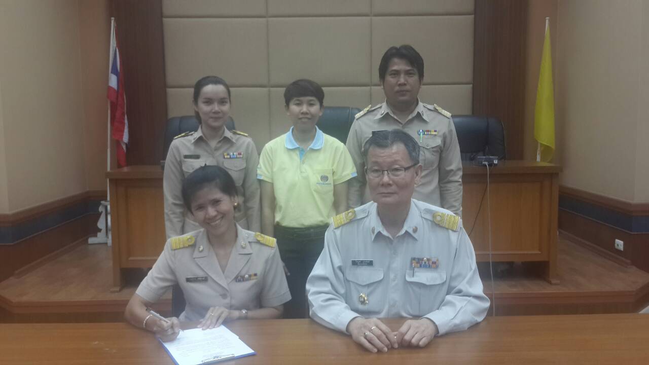 จังหวัดราชบุรี >> วันที่ 21 เม.ย. 59 เวลา 14.00 น. นางสาวนิภา ทองก้อน หัวหน้ากลุ่มงานสารสนเทศการพัฒนาชุมชน พร้อมด้วยเจ้าหน้าที่กลุ่มงานสารสนเทศฯ ลงพื้นที่อำเภอโพธาราม เพื่อสนับสนุนและพัฒนาศักยภาพการดำเนินงานโครงการ IQL ให้แก่พัฒนาการอำเภอและพัฒนากร ณ สพอ