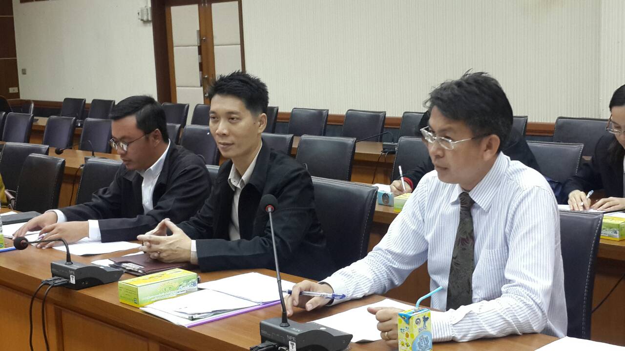 จังหวัดราชบุรี>>;วันที่ 22 เมษายน 2559 เวลา 09.00 น. ทีมงานกลุ่มงานสารสนเทศกาiรพัฒนาชุมชน และทีมงานพัฒนชุมชน อ.เมืองราชบุรี ลงพื้นที่จัดเก็บค่าพิกัด gis และถ่ายภาพ ข้อมูลสถานที่สำคัญในชุมชน เพื่อทำฐานข้อมูล แผนที่ใน google map ในพื้นที่ ต.เกาะพลับพลา ต.เข