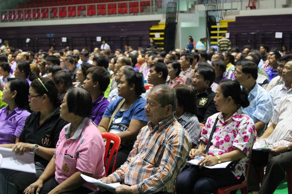 11 พ.ค. 59 เวลา 14.30 น. ผู้ตรวจไพเราะ รอยตระกูล ผู้ตรวจราชการกรมการพัฒนาชุมชน เขตตรวจที่ 4 ติดตามและนิเทศงานการลงทะเบียนการรับสมัครเข้าร่วมคัดสรรผลิตภัณฑ์ OTOP ปี 59 โดยมี…นางสายพิน โพธินวล หัวหน้ากลุ่มงานส่งเสริมการพัฒนาชุมชน รักษาราชการแทนพัฒนาการจัง