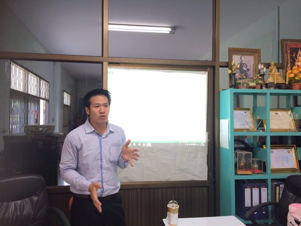 วันที่ 25 พฤษภาคม 2559 เวลา 13:30 น. นายณรงค์ ไพศาลทักษิน รองผู้ว่าราชการจังหวัดราชบุรี เป็นประธานในการประชุมคณะทำงานดำเนินงานโครงการเพิ่มความเข้มแข็งของเศรษฐกิจฐานรากตามแนวทางประชารัฐจังหวัดราชบุรี ครั้งที่ 1 / 2559 ณ ห้องประชุมเล็กอาคารราชบุรีเกมส์ โดยม