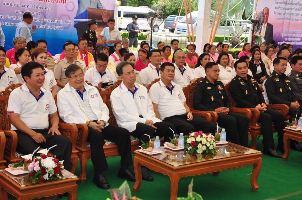 วันที่ 3 ธันวาคม 2559 นายสุรพล แสวงศักดิ์ ผู้ว่าราชการจังหวัดราชบุรี มอบหมายให้ นางสาวนิภา ทองก้อน หัวหน้ากลุ่มงานสารสนเทศการพัฒนาชุมชน เป็นผู้แทนจังหวัดราชบุรี ในพิธีเปิดงานแสดงและจำหน่ายผลิตภัณฑ์ OTOP สานสัมพันธ์สองแผ่นดิน จังหวัดราชบุรี – เมืองทวาย โดย