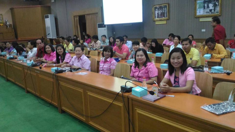 จังหวัดราชบุรี >>>วันที่ 22 ธันวาคม 2559 เวลา 13.30 น.นายสุรพล แสวงศักดิ์ ผู้ว่าราชการจังหวัดราชบุรี มอบหมายให้ นายสุทธิรักษ์ หงสะมัต รักษาราชการแทนพัฒนาการจังหวัดราชบุรี เป็นประธานในการประชุมคณะอนุกรรมการบริหารกองทุนพัฒนาบทบาทสตรีระดับจังหวัด เพื่อพิจารณ