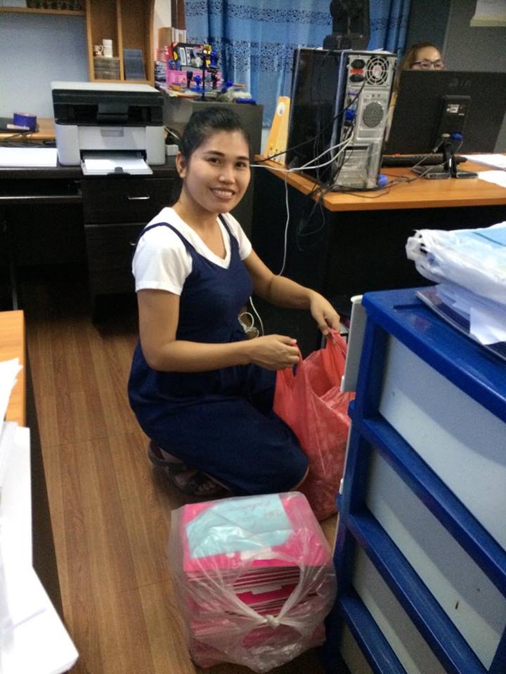 จังหวัดราชบุรี >> วันที่ 4 มีนาคม 2559 เวลา 17.00 น. นายณรงค์ ไพศาลทักษิน รองผู้ว่าราชการจังหวัดราชบุรี เป็นประธานในการประกวดบูท OTOP ของดีบ้านเรา ในงานท่องเที่ยวราชบุรีของดีเมืองโอ่ง ปี2559‬ ‪ ระหว่างวันที่ 4‬-13 มีนาคม 2559 บริเวณ‎ถนนรอบศาลากลางจังหวัดร