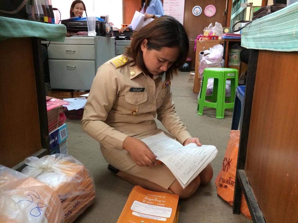 จังหวัดราชบุรี >> วันที่ 4 มีนาคม 2559 เวลา 17.00 น. นายณรงค์ ไพศาลทักษิน รองผู้ว่าราชการจังหวัดราชบุรี เป็นประธานในการประกวดบูท OTOP ของดีบ้านเรา ในงานท่องเที่ยวราชบุรีของดีเมืองโอ่ง ปี2559‬ ‪ ระหว่างวันที่ 4‬-13 มีนาคม 2559 บริเวณ‎ถนนรอบศาลากลางจังหวัดร