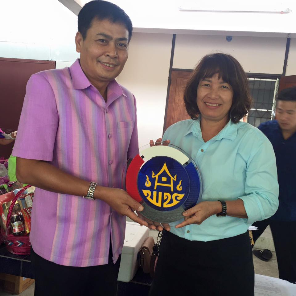 จังหวัดราชบุรี >>> วันที่ 6 มีนาคม 2559 เวลา 18.00 น. นายสุรพล แสวงศักดิ์ ผู้ว่าราชการจังหวัดราชบุรี เป็นประธานในการเปิดการประกวดส้มตำลีลาเมืองโอ่ง ของสตรีอาสาฯ จากทุกอำเภอ สำหรับในการประกวดครั้งนี้ นายณรงค์ ไพศาลทักษิน รองผู้ว่าราชการจังหวัดราชบุรี นางณิ