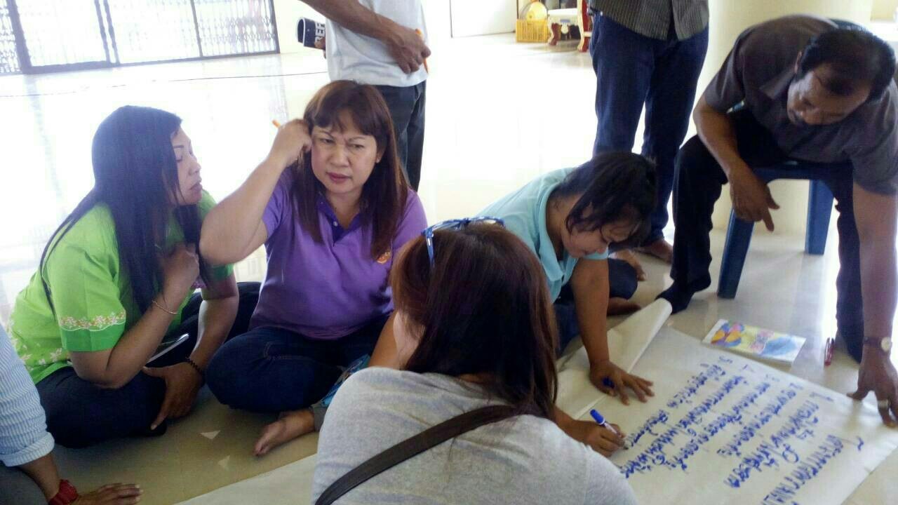 จังหวัดราชบุรี >>> 28 มีนาคม 2559 นายสุรพล แสวงศักดิ์ ผู้ว่าราชการจังหวัดราชบุรี เป็นประธานในการประชุมคณะอนุกรรมการสนับสนุนและติดตามการดำเนินงานกองทุนหมู่บ้านและชุมชนเมืองระดับจังหวัด ณ ห้องประชุมเล็ก อาคารราชบุรีเกมส์ โดยมี..นางสายพิน โพธินวล หัวหน้ากลุ่