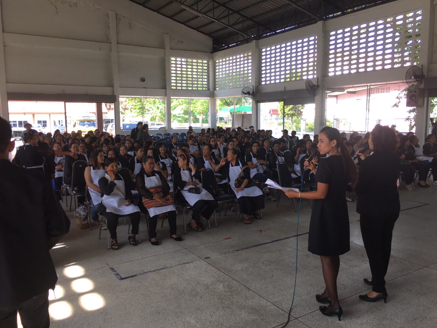 โครงการขับเคลื่อนยุทธศาสตร์กองทุนพัฒนาบทบาทสตรี(ตลาดนัดสัมมาชีพกองทุนพัฒนาบทบาทสตรี)