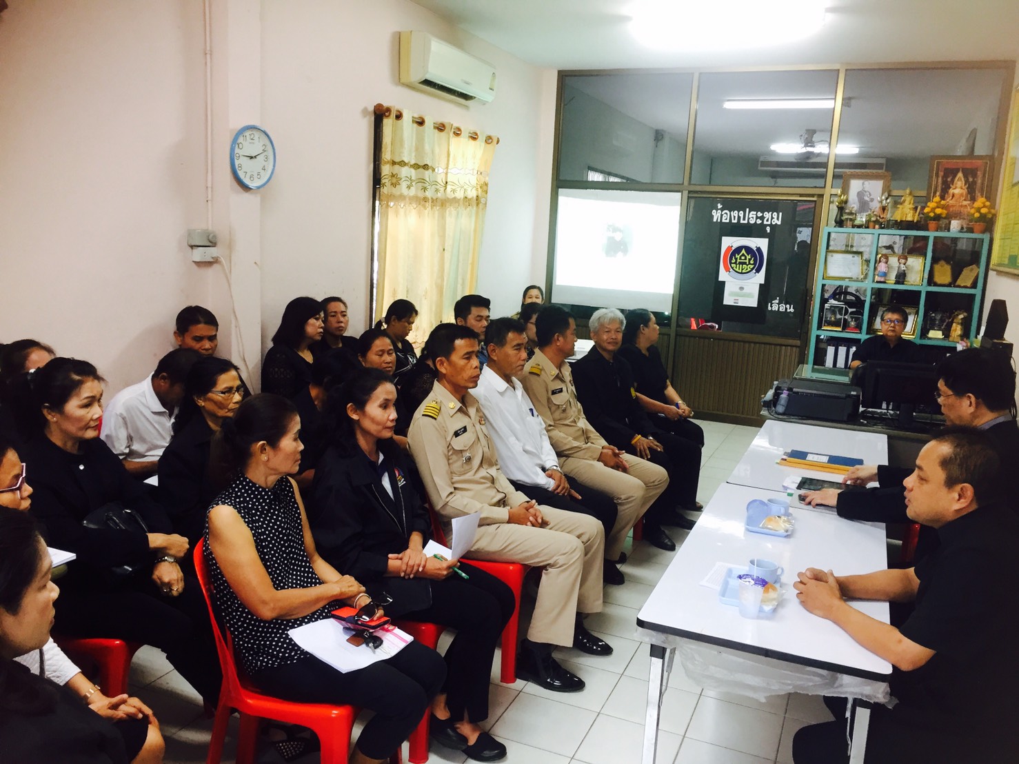 การคัดเลือกข้าราชการต้นแบบด้านจริยธรรม (The Icon)