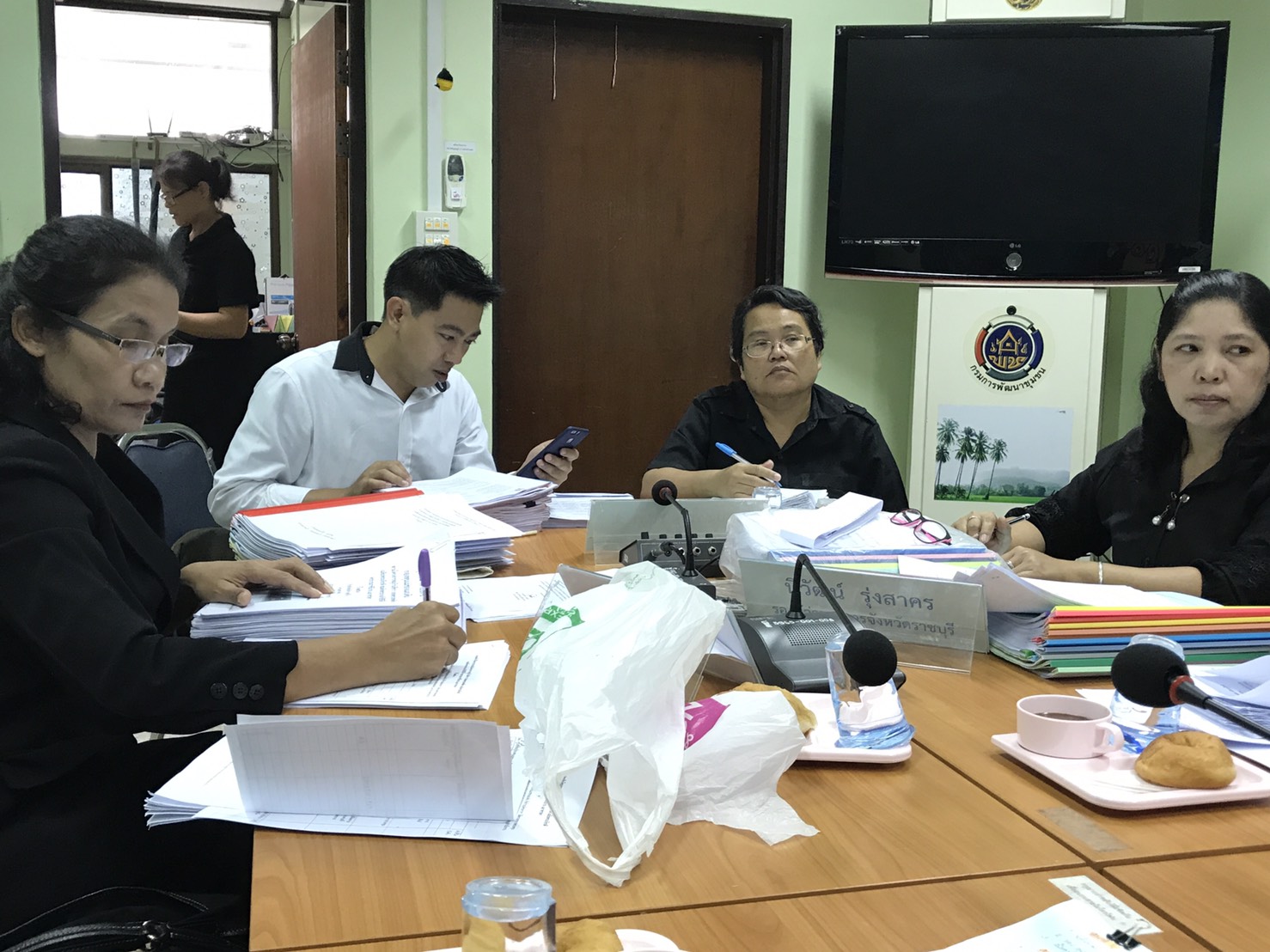 การประเมินโครงการหมู่บ้านสีขาวปลอดยาเสพติดเฉลิมพระเกียรติ สมเด็จพระนางเจ้าสิริกิติ์ พระบรมราชินีนาถ 85 พรรษา ครั้งที่ 2