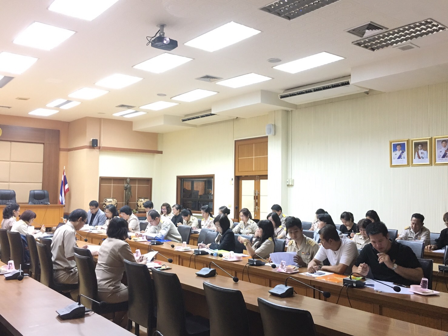 การประชุมคณะทำงานบริหารการจัดเก็บข้อมูลเพื่อการพัฒนาชุมชน (ข้อมูล จปฐ. และ ข้อมูล กชช.2ค) ปี 2560