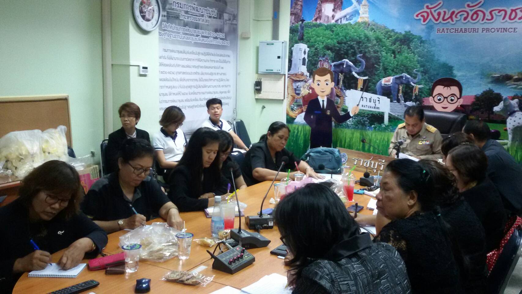 การขับเคลื่ิอนปรัชญาของเศรษฐกิจพอเพียงไปสู่การปฏิบัติจนเป็นวิถีชีวิต ผ่านระบบ VDO Conference