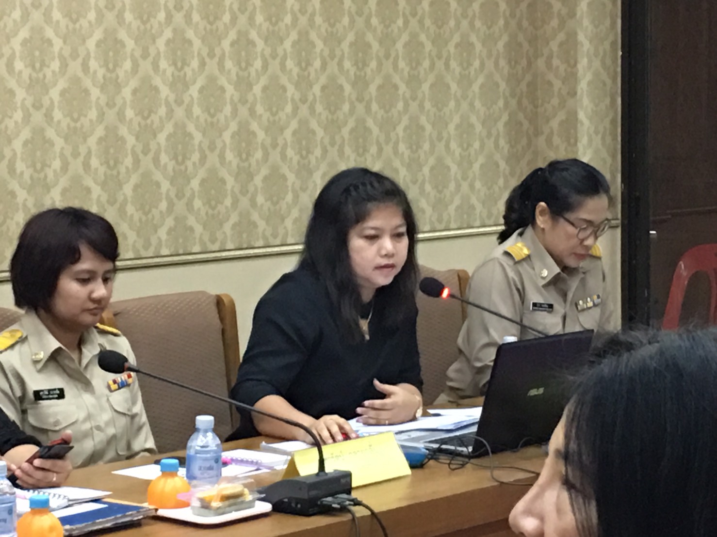 การคัดเลือกข้าราชการและลูกจ้างประจำดีเด่น ประจำปี 2560 จังหวัดราชบุรี