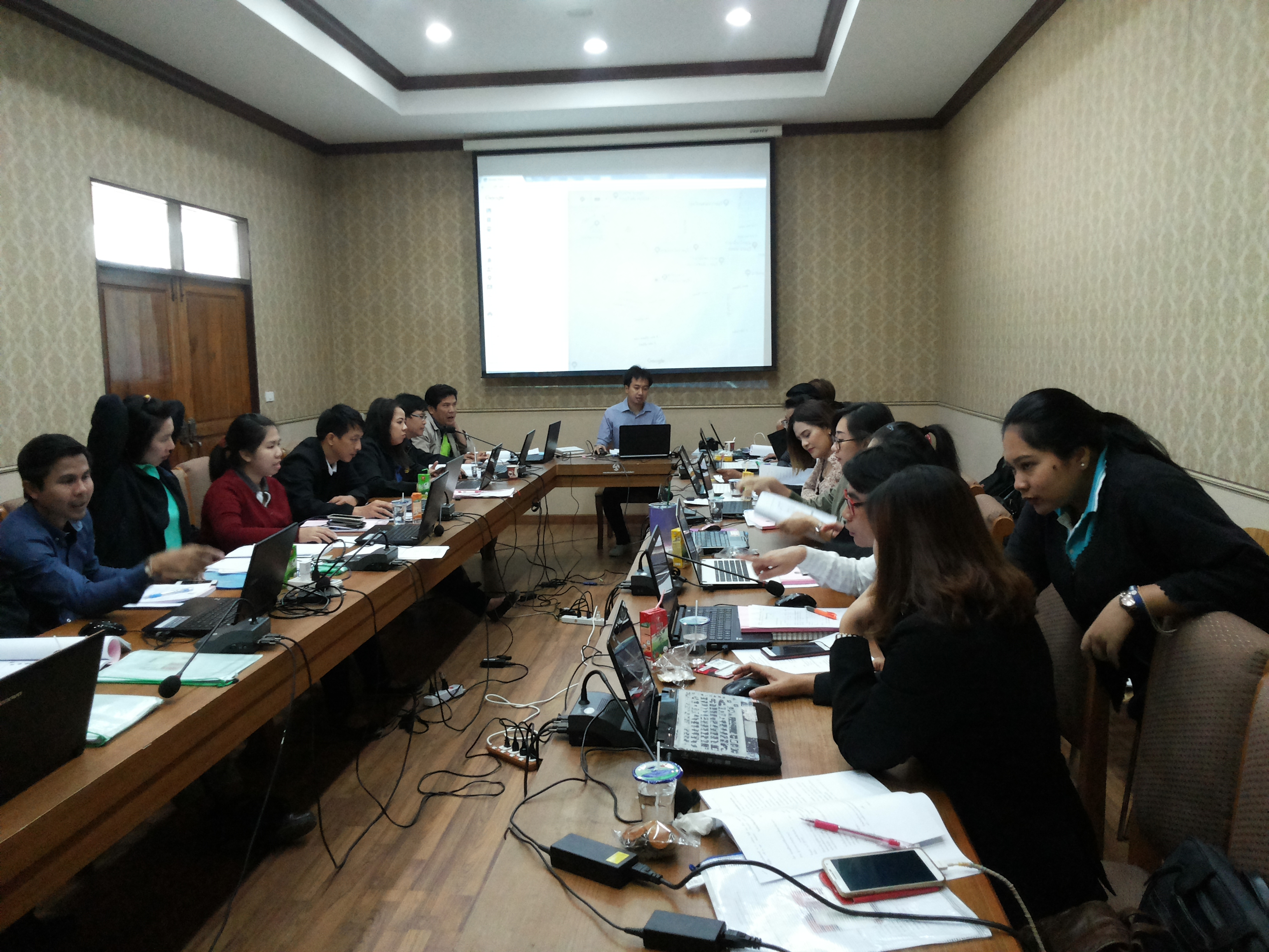 จังหวัดราชบุรี จัดประชุมเชิงปฏิบัติการจัดทำสารสนเทศสัมมาชีพชุมชนระดับจังหวัด