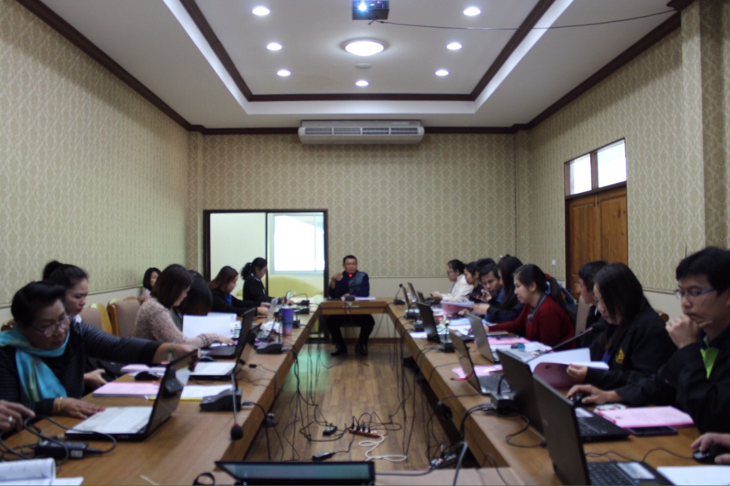 จังหวัดราชบุรี จัดประชุมเชิงปฏิบัติการจัดทำสารสนเทศสัมมาชีพชุมชนระดับจังหวัด