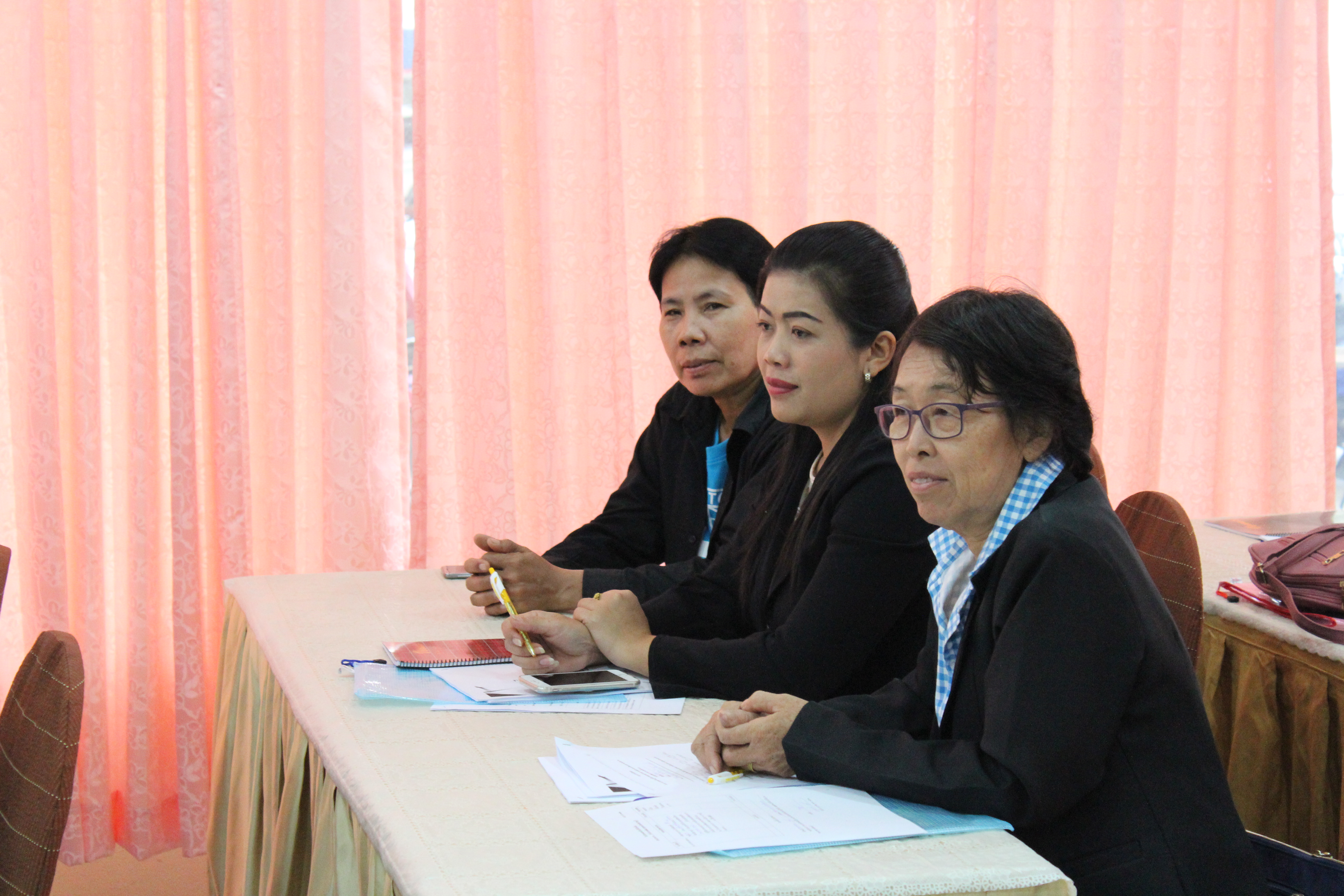 ราชบุรี “พัฒนาชุมชนจังหวัดราชบุรีขับเคลื่อนกองทุนพัฒนาบทบาทสตรีอำเภอ”