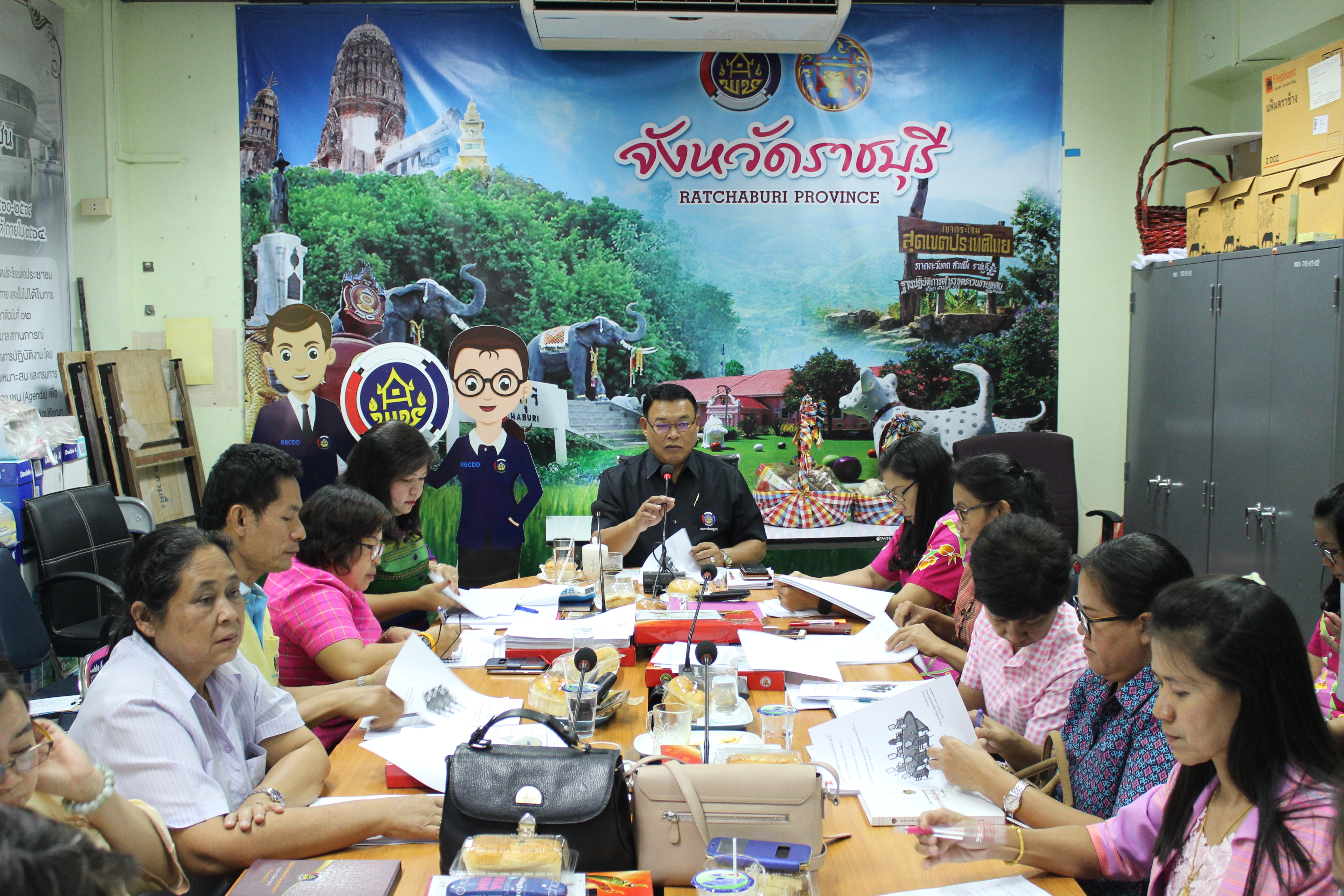 ราชบุรี “ประชุมสำนักงานพัฒนาชุมชนจังหวัดราชบุรี”