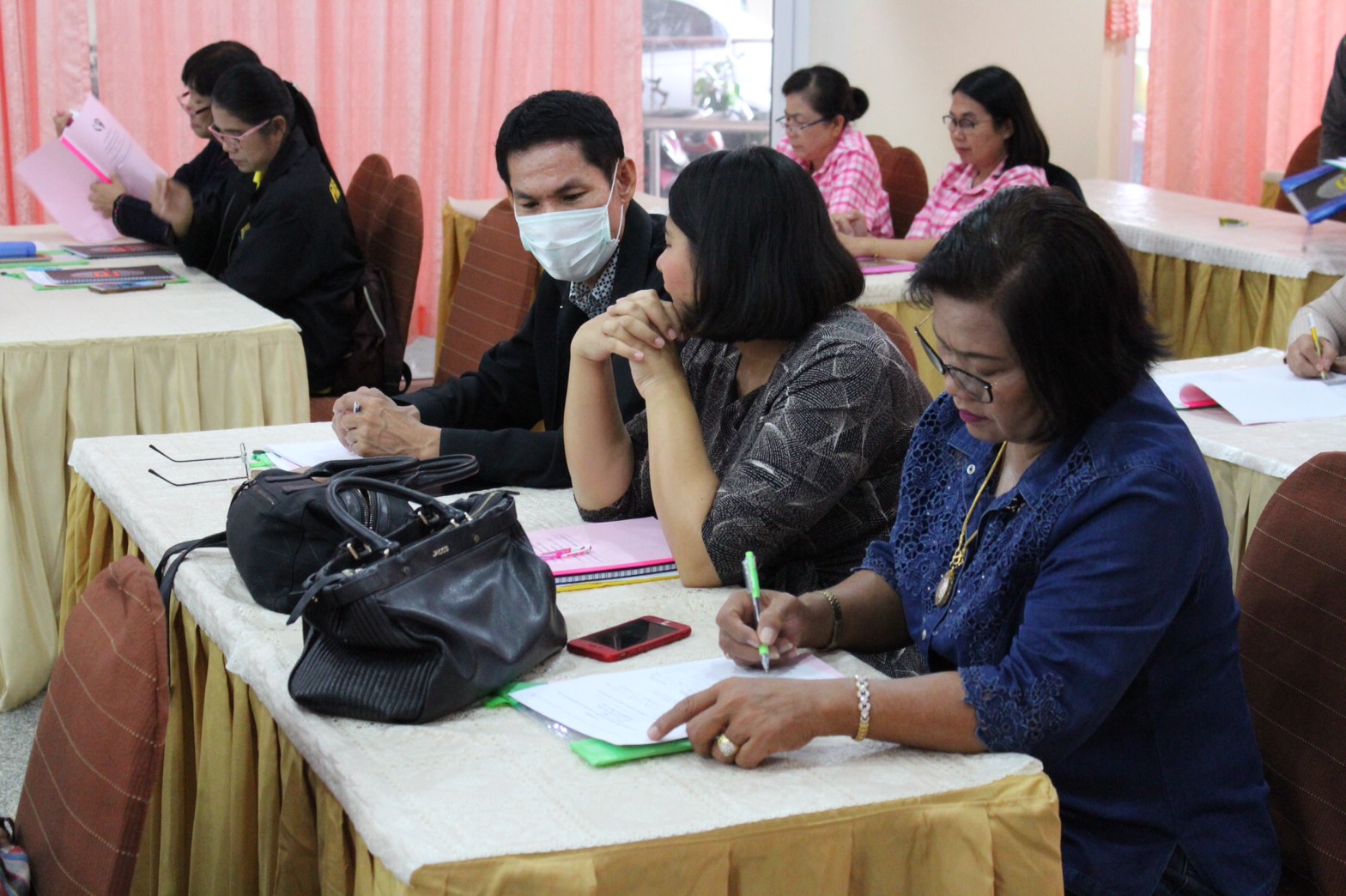 ราชบุรี “เพิ่มประสิทธิภาพด้านการบริหารจัดการกองทุนพัฒนาบทบาทสตรีตามหลักธรรมาภิบาล”