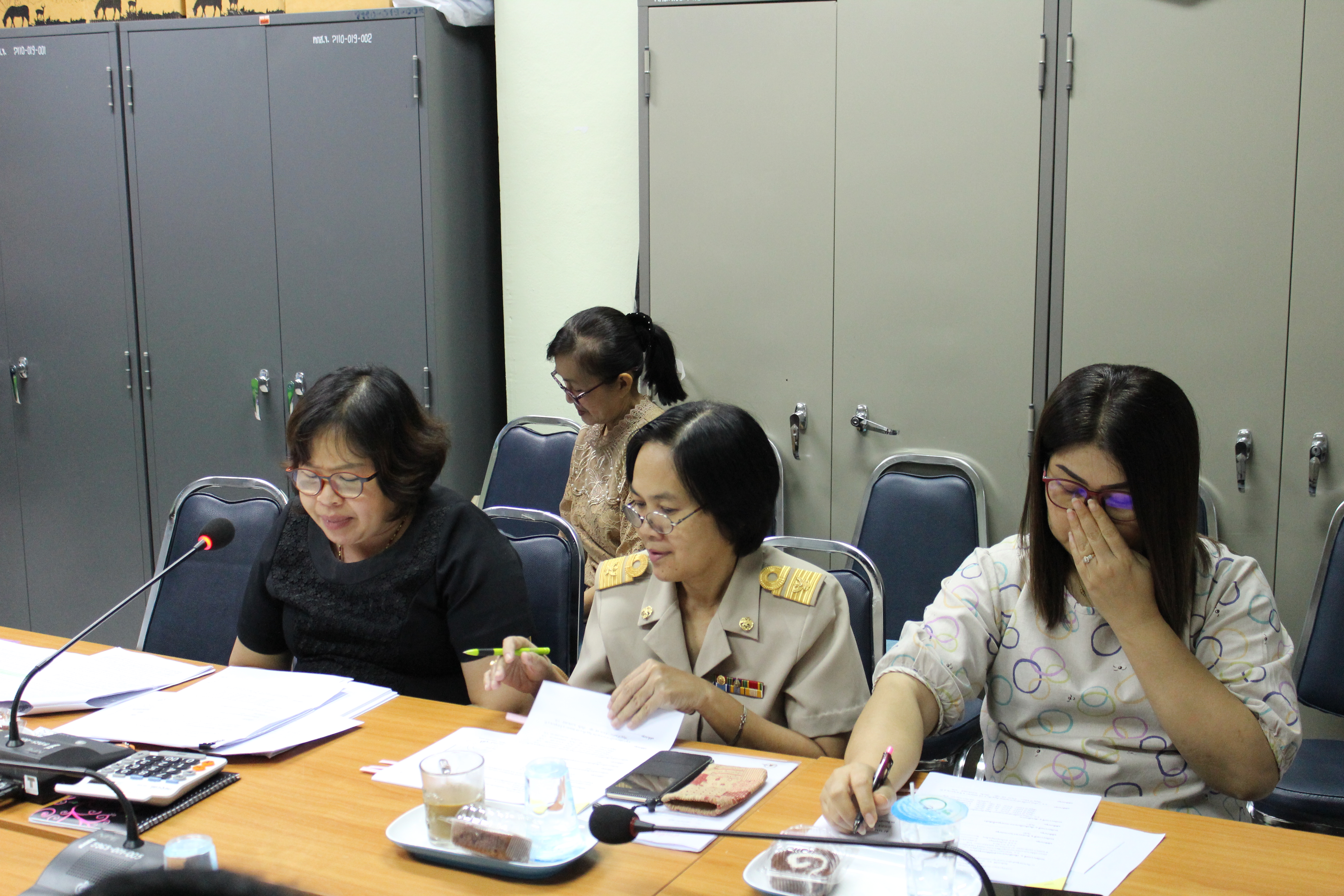 ราชบุรี”ประชุมคณะอนุกรรมการบริหารกองทุนพัฒนาบทบาทสตรีจังหวัดราชบุรี ครั้งที่ 1 / 2561″