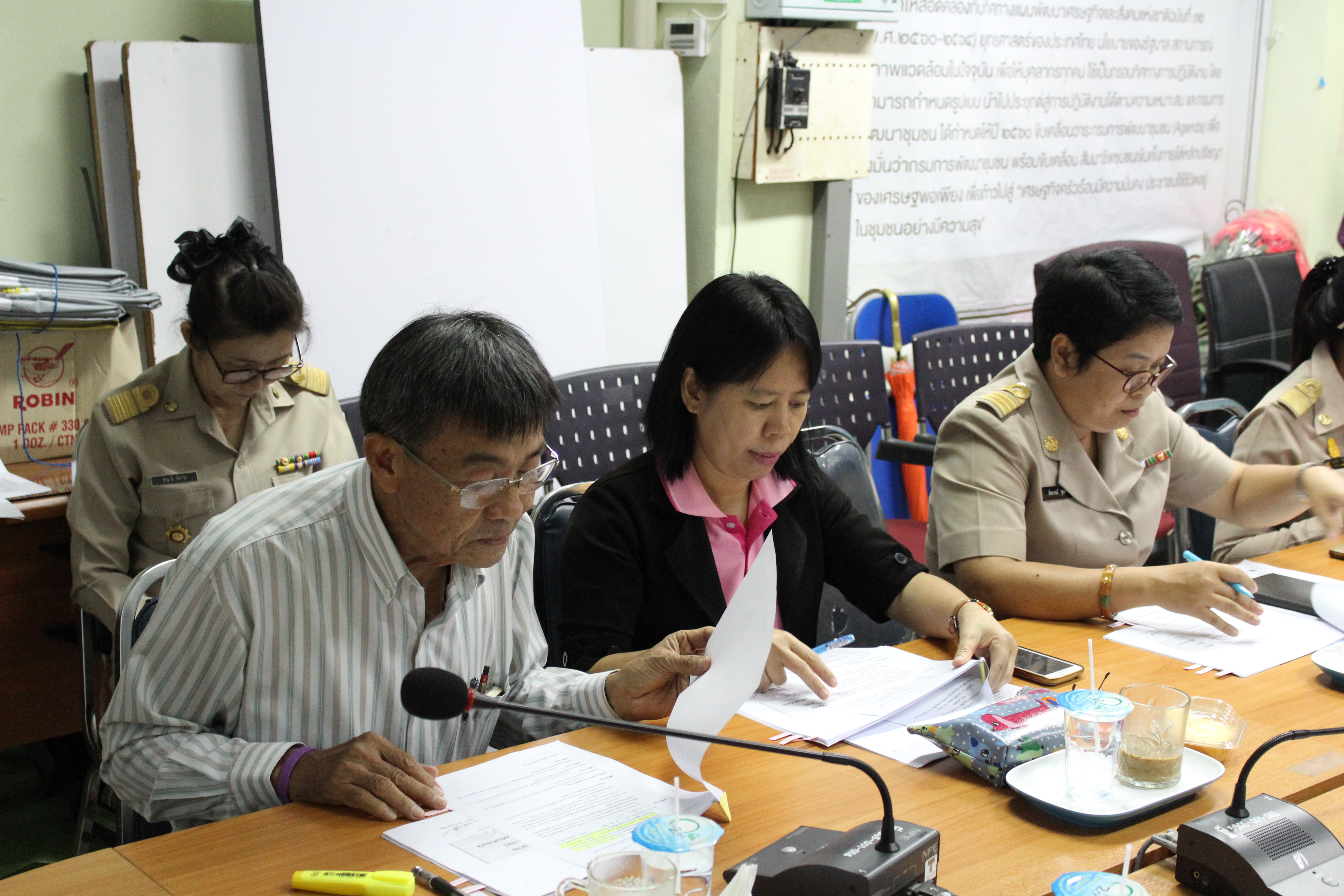 ราชบุรี”ประชุมคณะอนุกรรมการบริหารกองทุนพัฒนาบทบาทสตรีจังหวัดราชบุรี ครั้งที่ 1 / 2561″