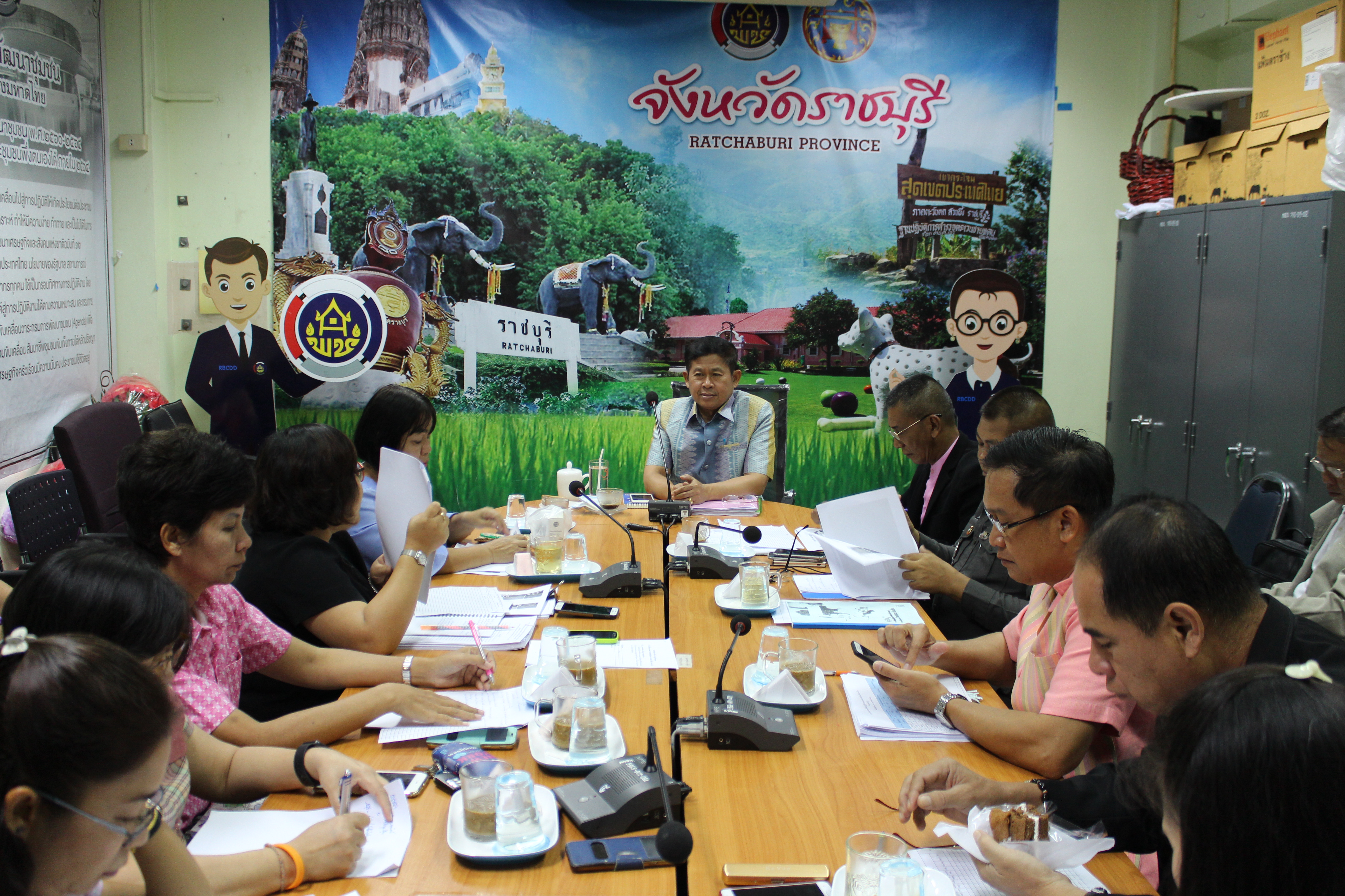 ราชบุรี “ประชุมคณะเลขา การขับเคลื่อนการพัฒนาประเทศตามโครงการไทยนิยม ยั่งยืน จังหวัดราชบุรี”