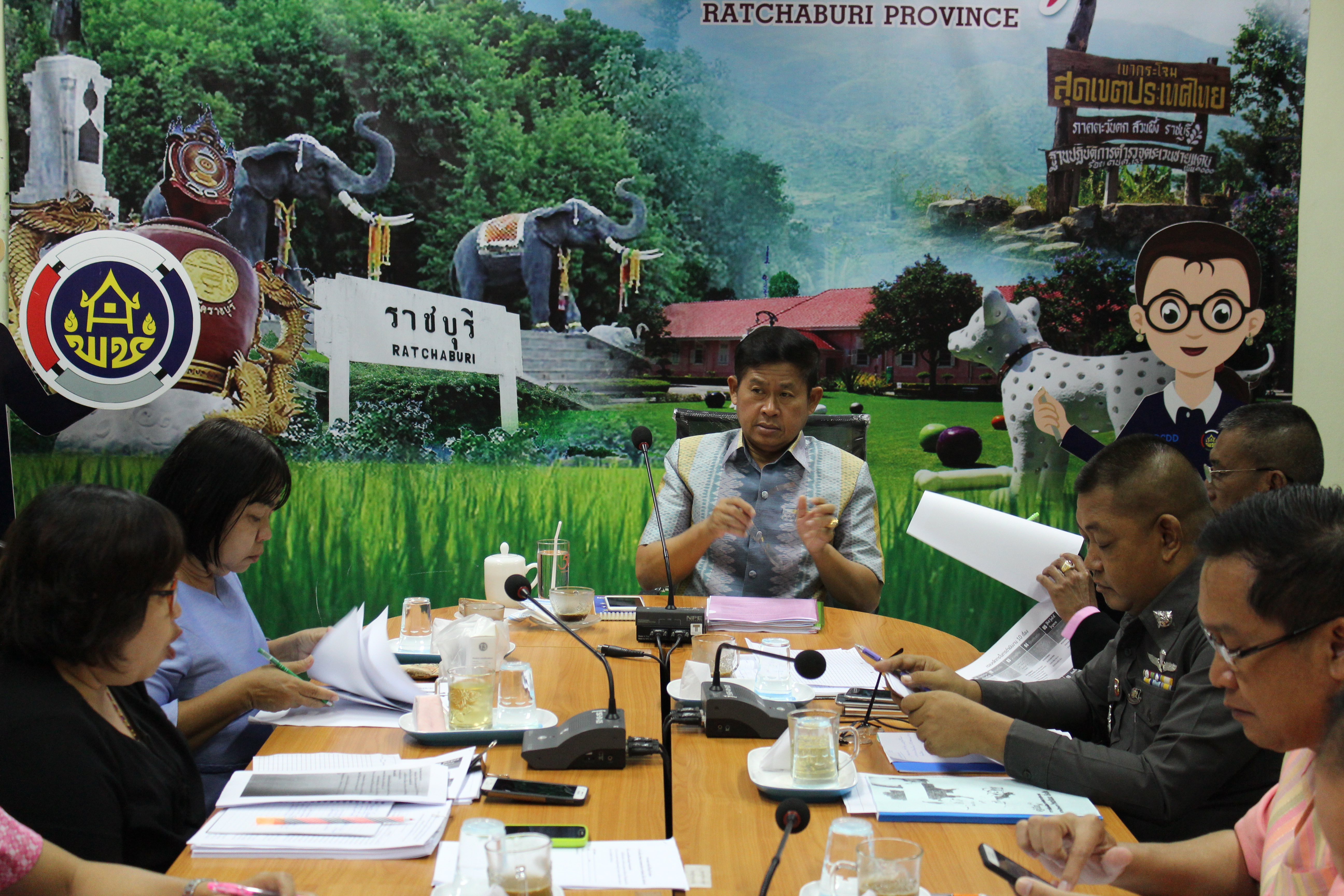 ราชบุรี “ประชุมคณะเลขา การขับเคลื่อนการพัฒนาประเทศตามโครงการไทยนิยม ยั่งยืน จังหวัดราชบุรี”