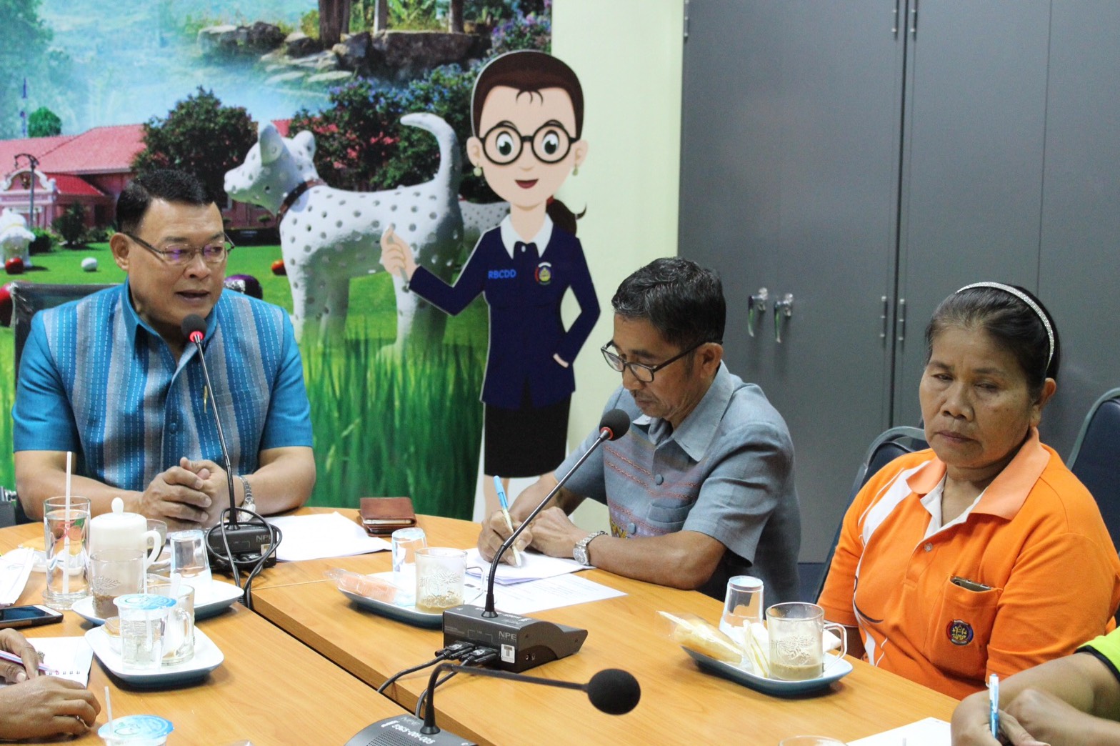 ราชบุรี “ประชุมขับเคลื่อนงานอาสาพัฒนาชุมชน”