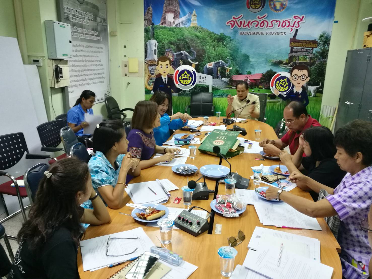 ราชบุรี  ประชุมเตรียมความพร้อมการจัดงาน “ท่องเที่ยวราชบุรีของดีเมืองโอ่ง และงานกาชาด ประจำปี 2561