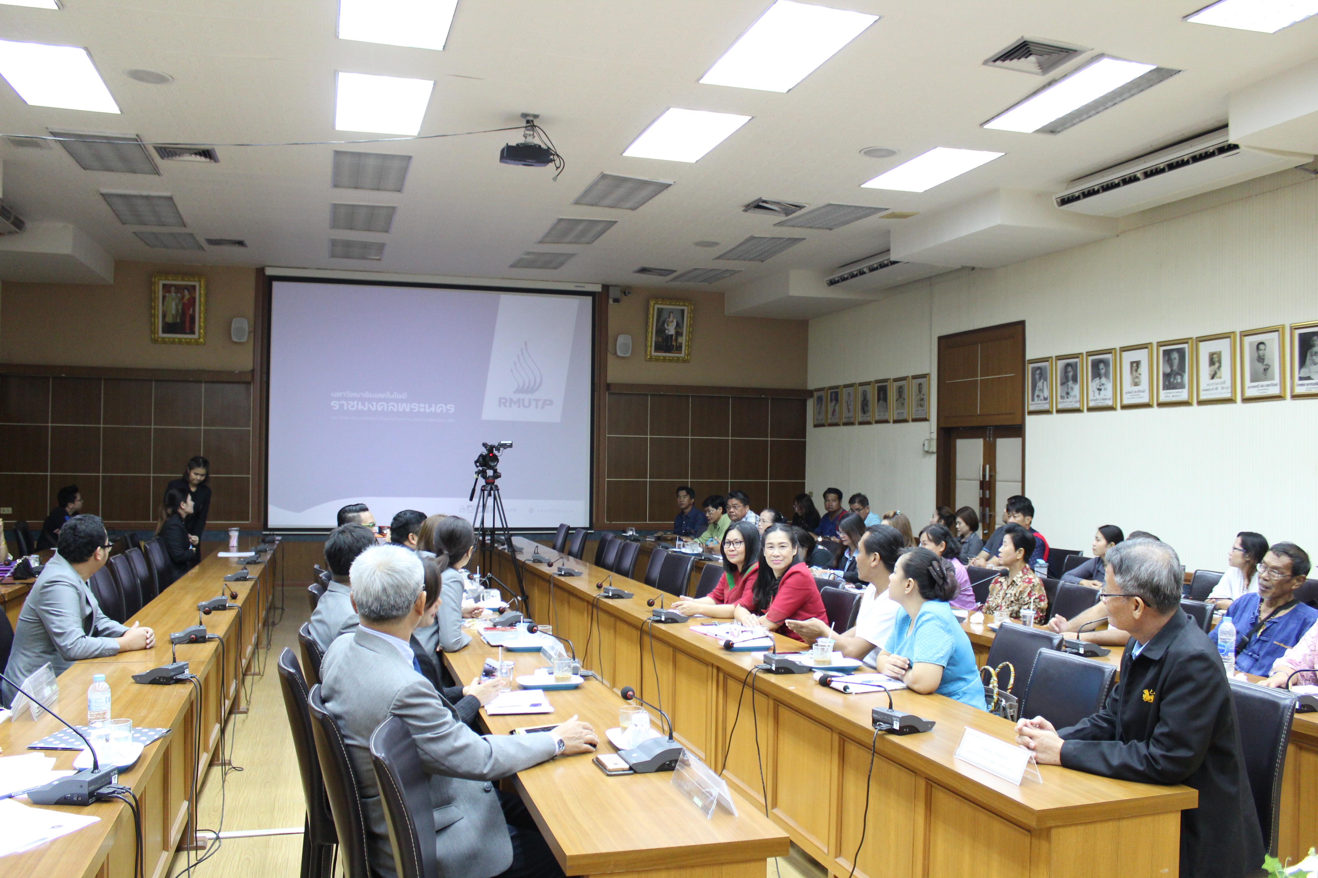 ราชบุรี “จังหวัดราชบุรีร่วมลงนามความร่วมมือด้านวิชาการกับ มทร.พระนคร”