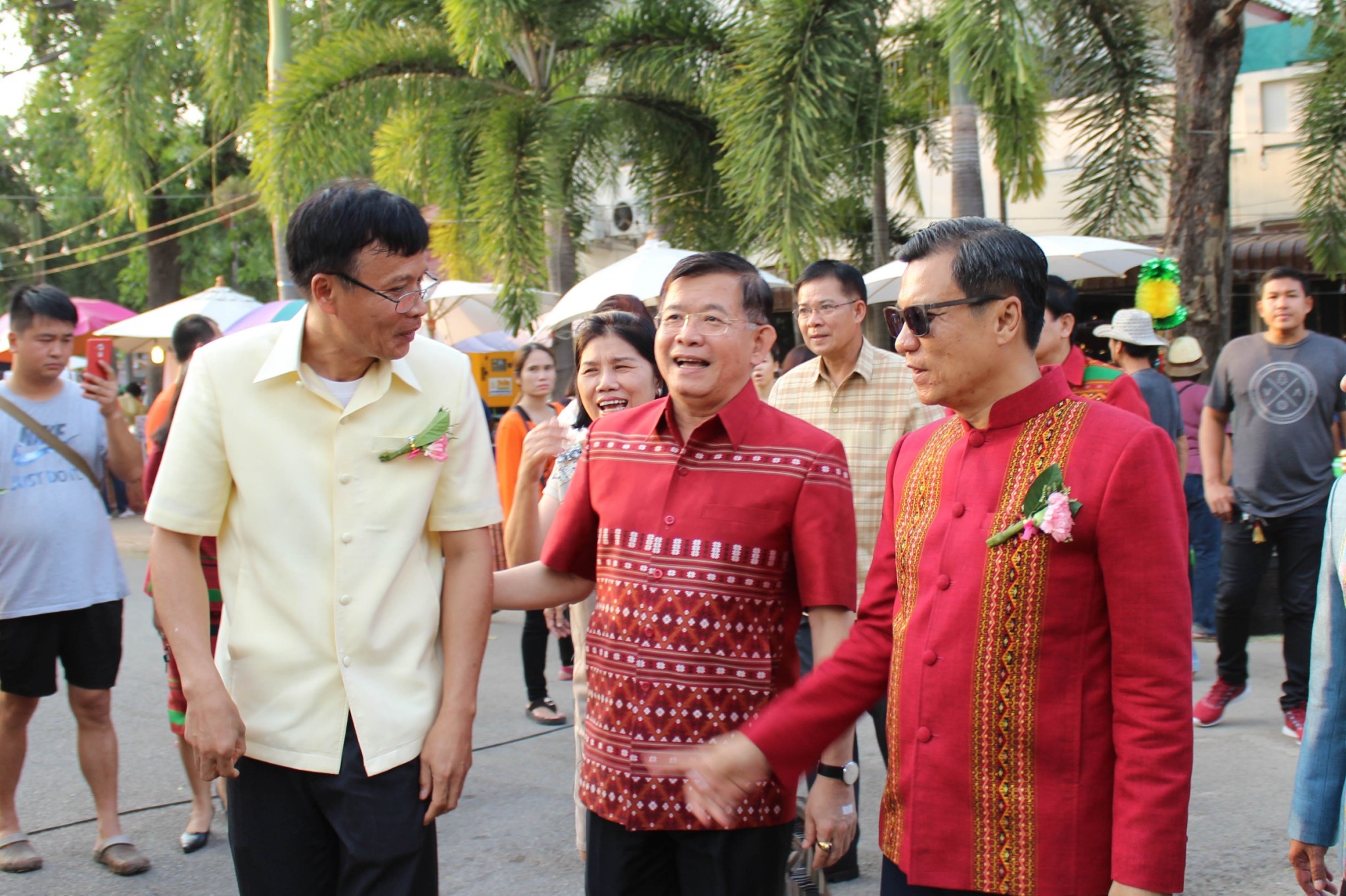 วันที่ 25 มีนาคม 2561 อธิบดีกรมการพัฒนาชุมชน เปิดงาน “ OTOP วิถีชุมชนคนราชบุรี” ในงาน ท่องเที่ยวราชบุรีของดีเมืองโอ่ง และงานกาชาดประจำปี 2561″