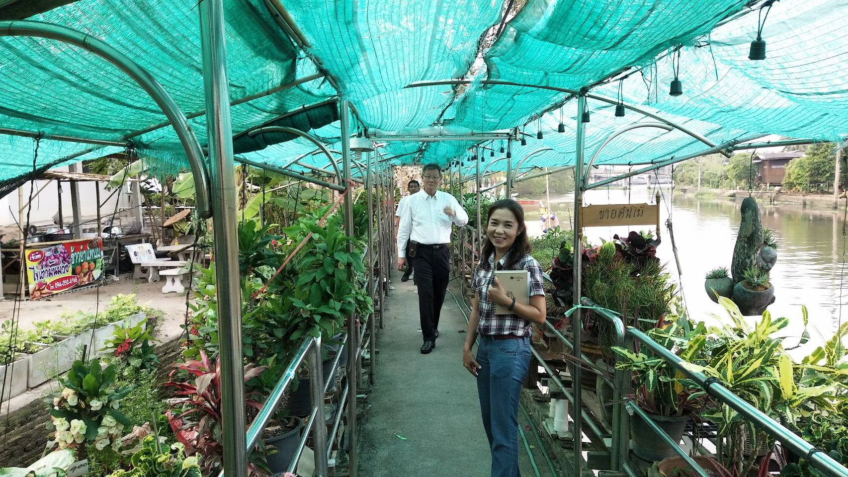 วันที่ 13 มีนาคม 2561 นายไพบุลย์  บูรณสันติ  ผู้ตรวจราชการกรมการพัฒนาชุมชน เขตตรวจราชการที่ 4 ติดตามการขับเคลื่อนงานสำนักงานพัฒนาชุมชนอำเภอบางแพ และอำเภอวัดเพลง