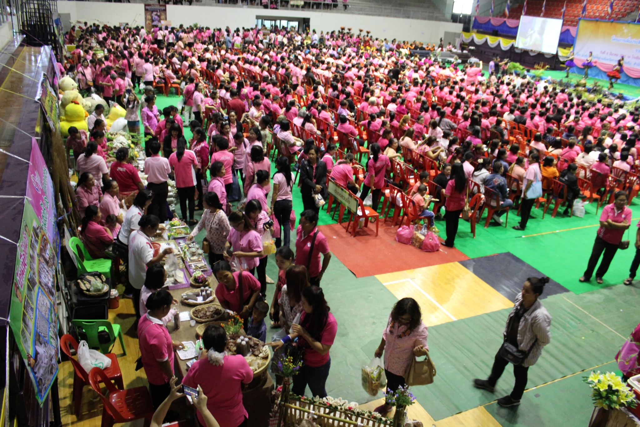 วันที่ 8 มีนาคม 2561 จังหวัดราชบุรี”เพิ่มประสิทธิภาพสตรีสู่การพัฒนาท้องถิ่นอย่างเข้มแข็ง”