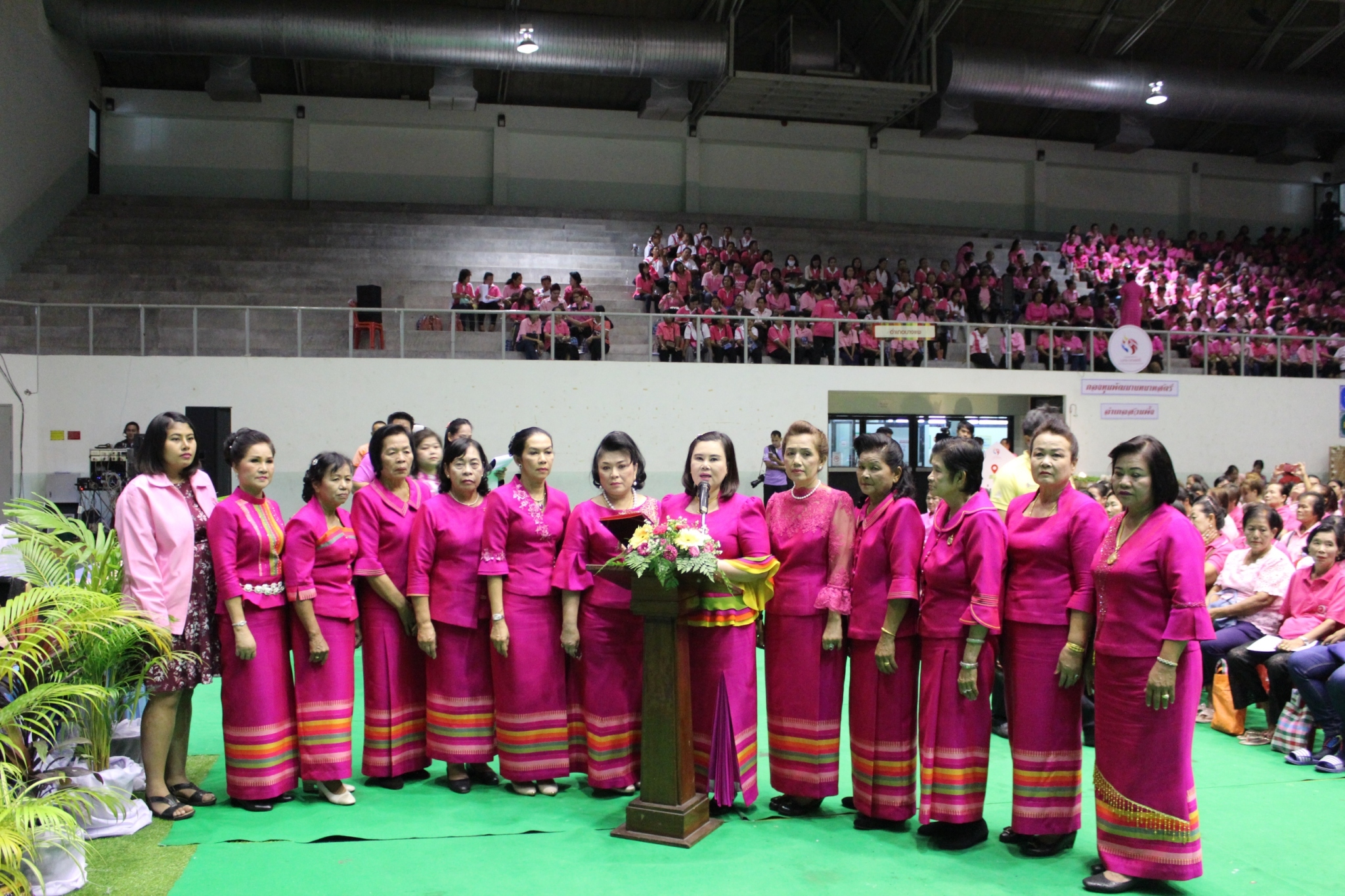 วันที่ 8 มีนาคม 2561 จังหวัดราชบุรี”เพิ่มประสิทธิภาพสตรีสู่การพัฒนาท้องถิ่นอย่างเข้มแข็ง”