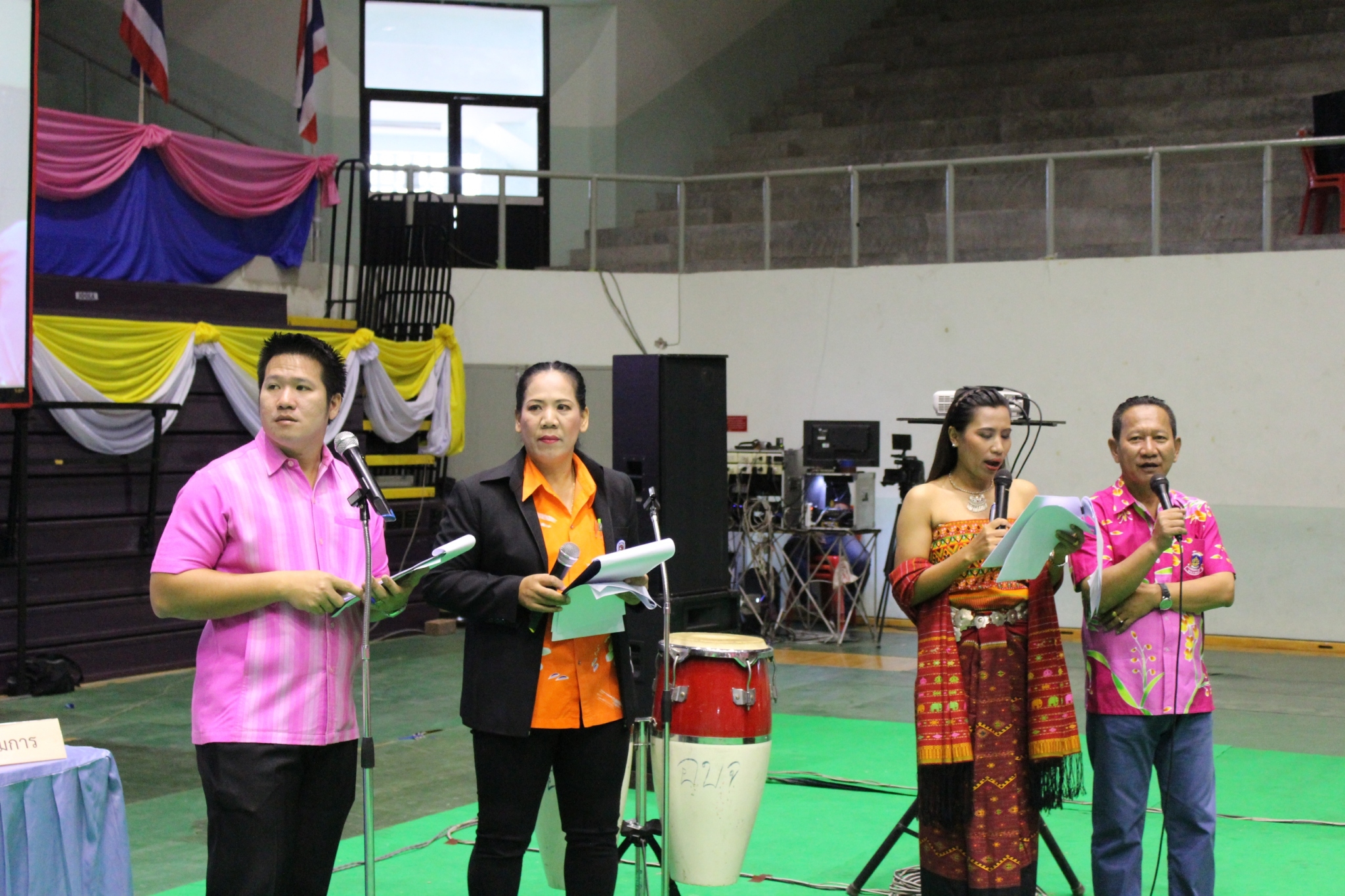 วันที่ 8 มีนาคม 2561 จังหวัดราชบุรี”เพิ่มประสิทธิภาพสตรีสู่การพัฒนาท้องถิ่นอย่างเข้มแข็ง”