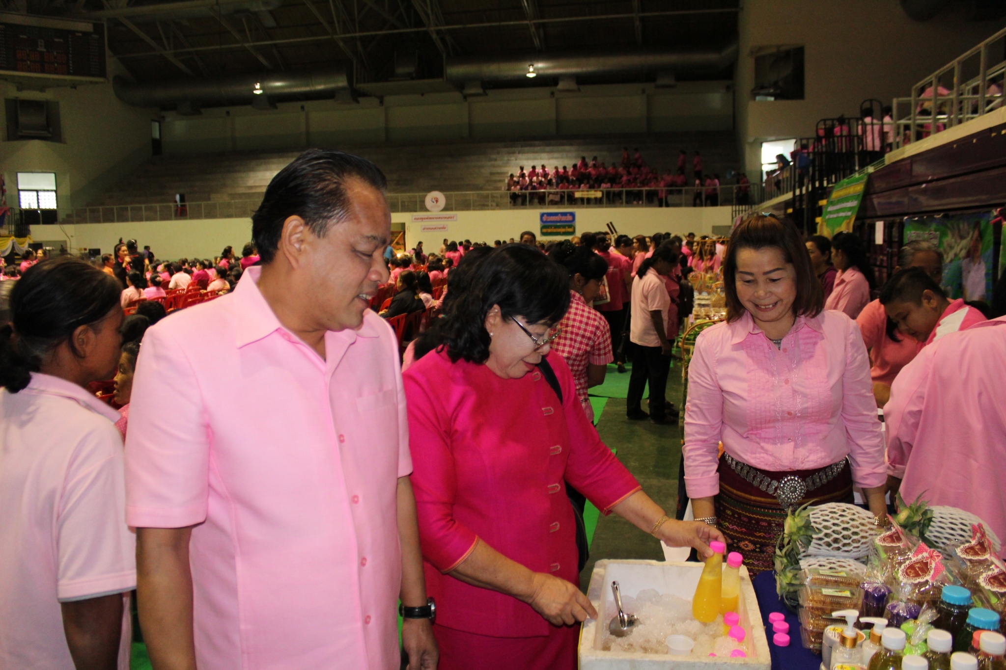 วันที่ 8 มีนาคม 2561 จังหวัดราชบุรี”เพิ่มประสิทธิภาพสตรีสู่การพัฒนาท้องถิ่นอย่างเข้มแข็ง”