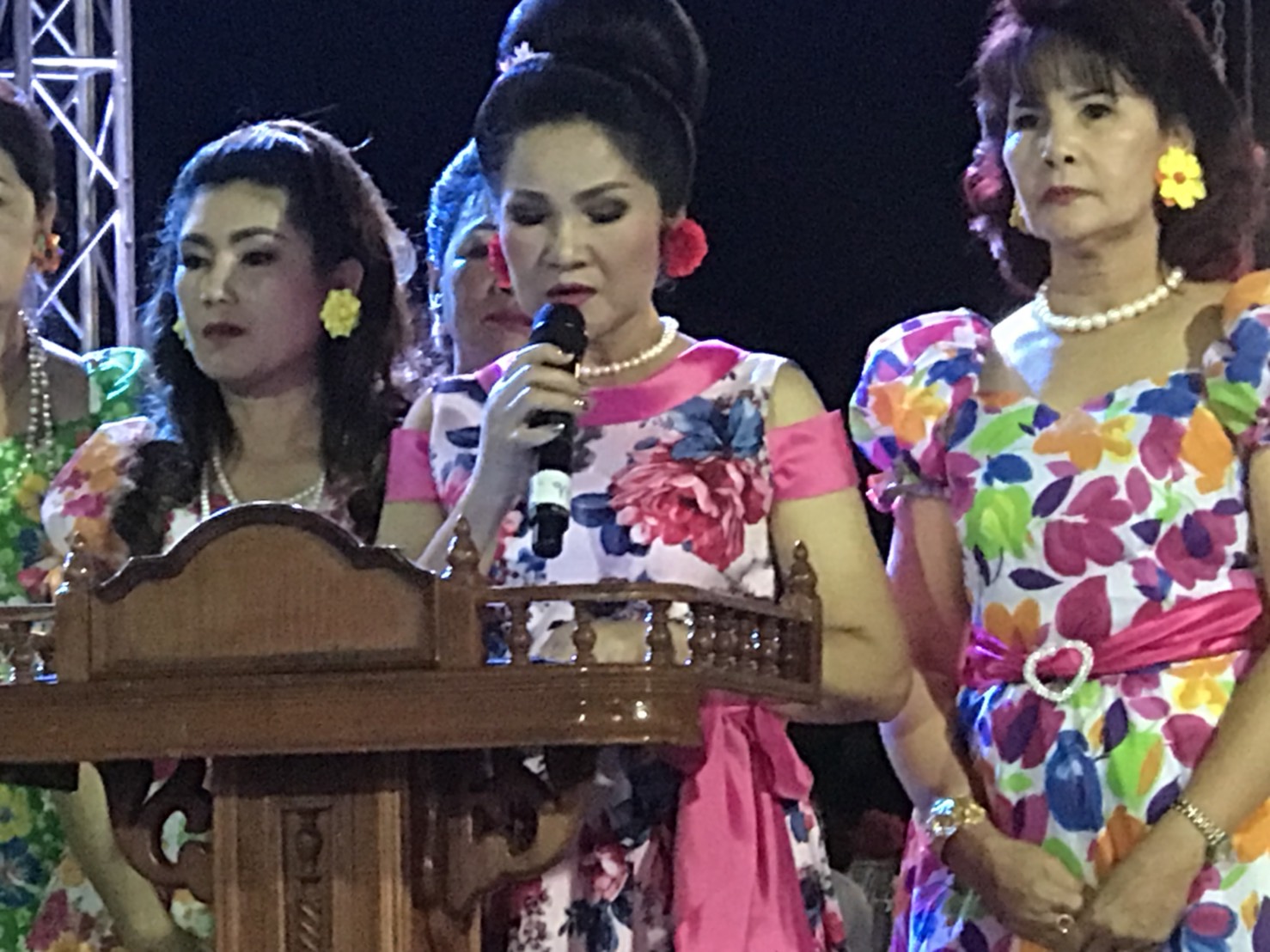 พัฒนาการจังหวัดราชบุรี  ร่วมเปิดงานสตรีสัมพันธ์คนงามบ้านโป่ง