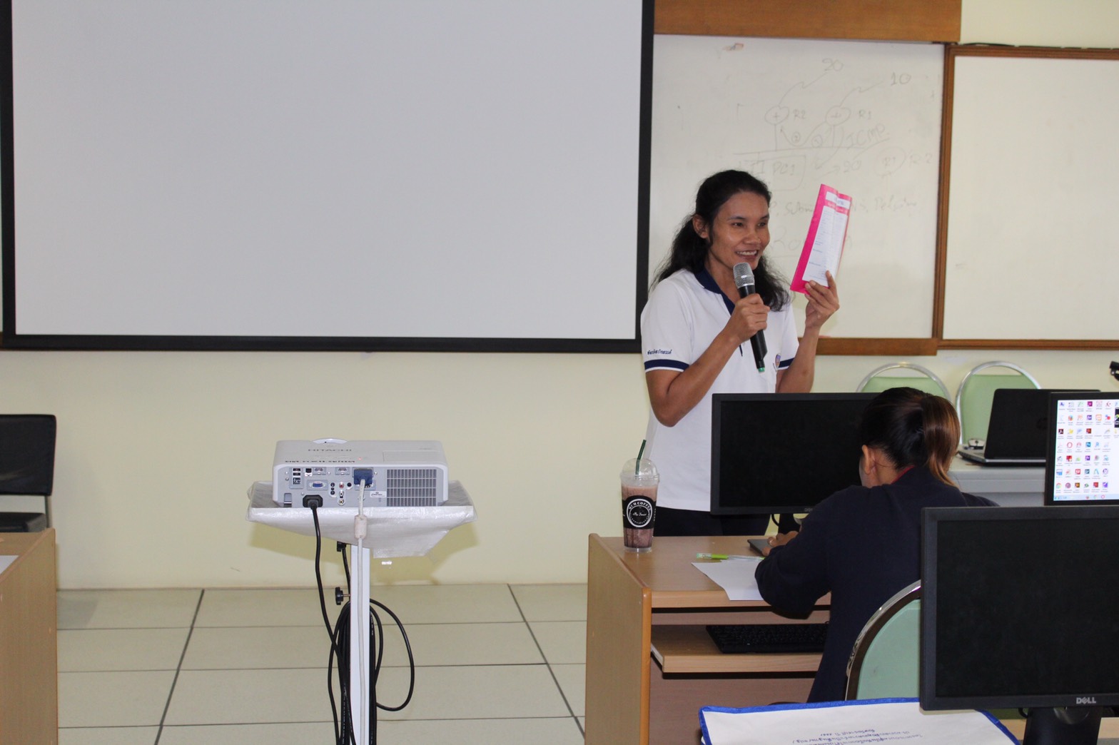 วันที่ 12 – 15 ธันวาคม 2560 จังหวัดราชบุรีจัดอบรมผู้บันทึกเรื่องการใช้โปรแกรมบันทึกและประมวลผลข้อมูล จปฐ. ปี 2561