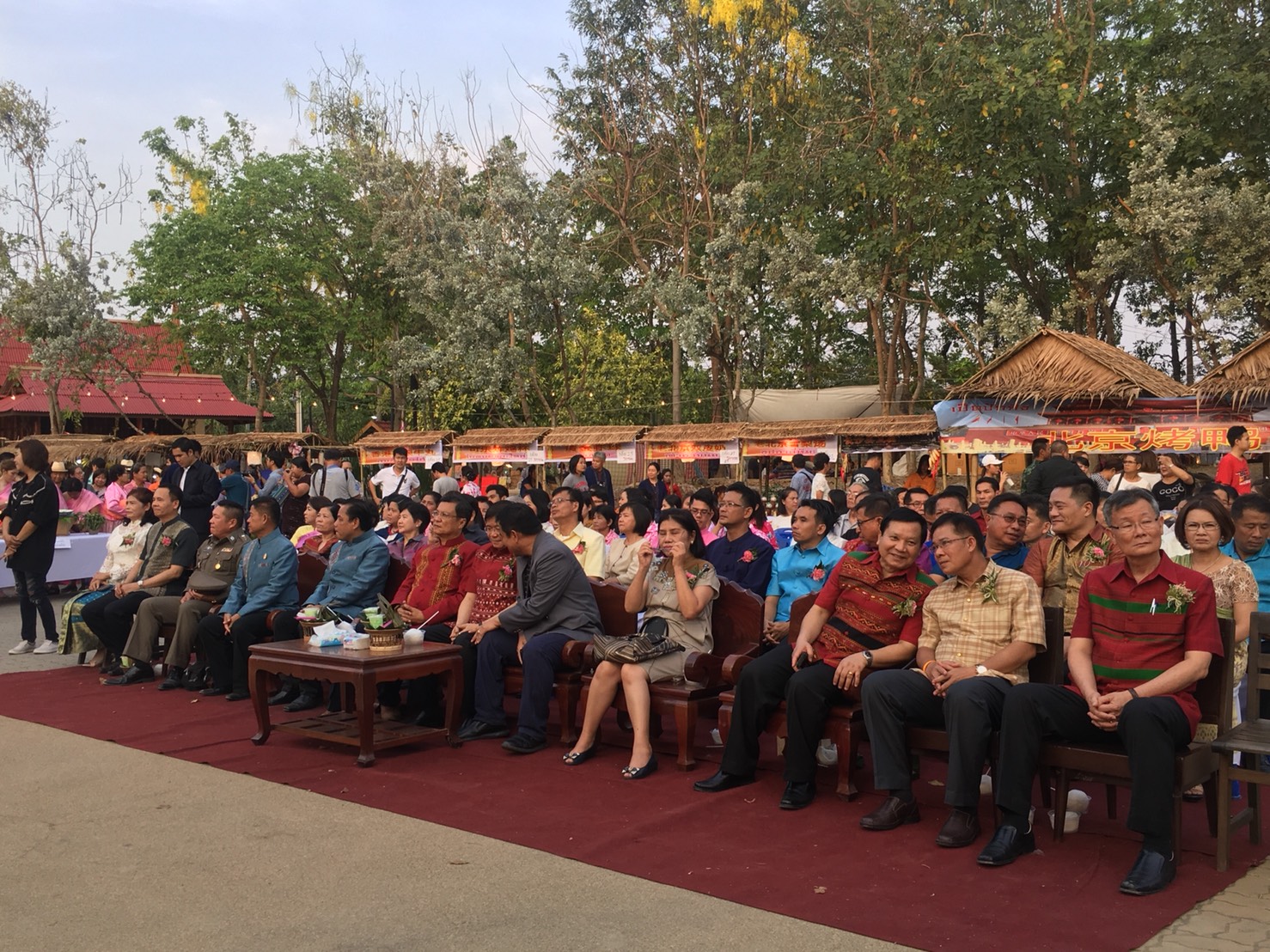 วันที่ 25 มีนาคม 2561 อธิบดีกรมการพัฒนาชุมชน เปิดงาน “ OTOP วิถีชุมชนคนราชบุรี” ในงาน ท่องเที่ยวราชบุรีของดีเมืองโอ่ง และงานกาชาดประจำปี 2561″