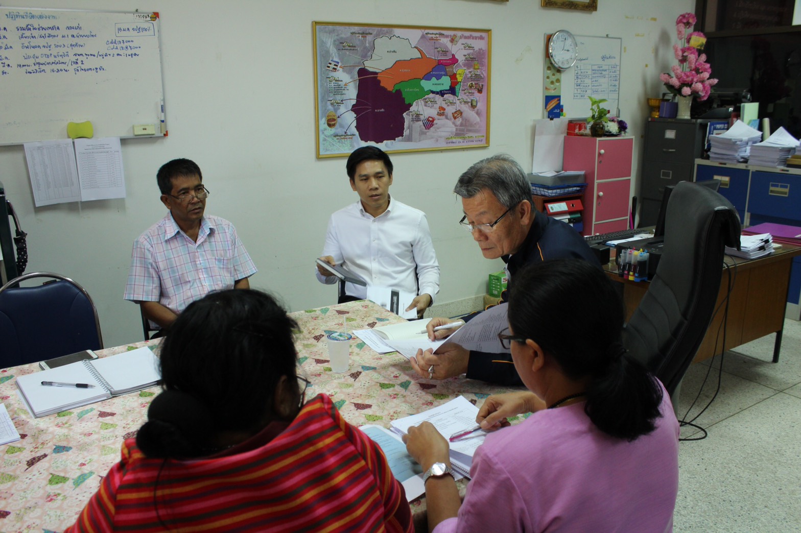 ผู้ตรวจราชการกรมการพัฒนาชุมชน เขตตรวจราชการที่ 4  ตรวจราชการสำนักงานพัฒนาชุมชนอำเภอปากท่อ จังหวัดราชบุรี