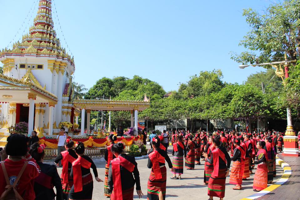 ราชบุรี รำถวายสักการะ (รำถวายมือ) ในงานสักการะศาลเจ้าพ่อหลักเมือง