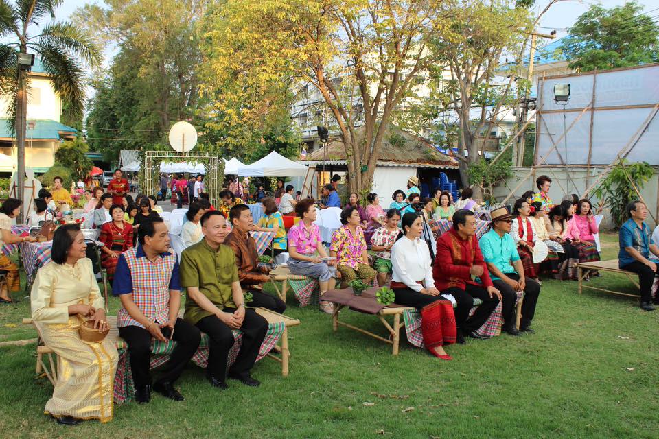 ราชบุรี”พิธีเปิดงานมหาวิทยาลัยชีวิตสู่วิสาหกิจชุมชนเมืองราช”