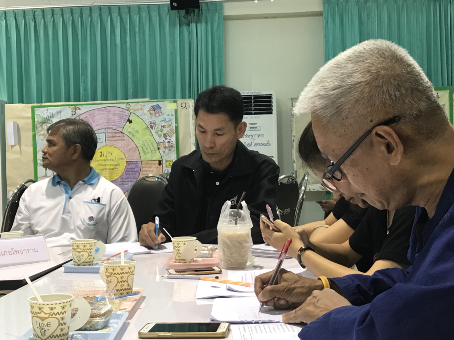 ราชบุรี  ประเมินหมู่บ้านกิจกรรมการพัฒนาการท่องเที่ยวโดยชุมชน   วันที่ 21 – 22  พฤษภาคม 2561 คณะกรรมการประเมินกิจกรรมการพัฒนาการท่องเที่ยวโดยชุมชน  ลงพื้นที่ประเมินกิจกรรมการพัฒนาการท่องเที่ยวโดยชุมชน หมู่ที่ 3 ตำบลเจ็ดเสมียน อำเภอโพธาราม และ หมู่ที่  4 ตำบลคุ้งน้ำวน อำเภอเมืองราชบุรี