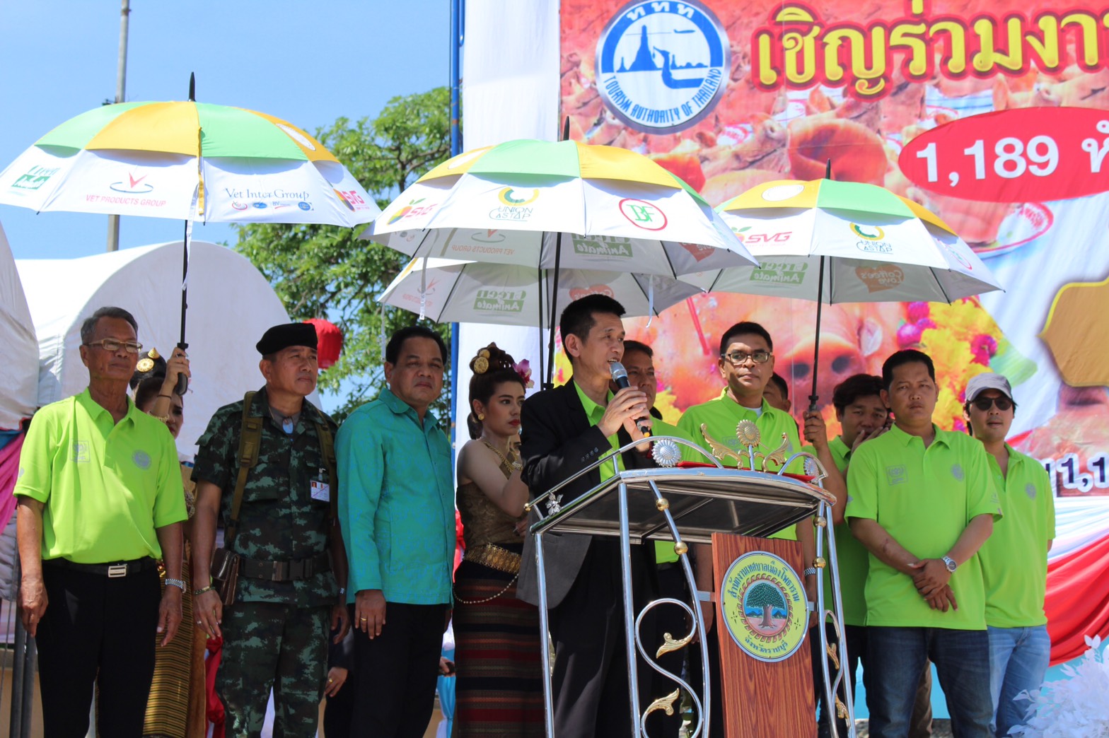 ราชบุรี”พิธีไหว้หัวหมูเสริมศิริมงคลทั่วไทย”